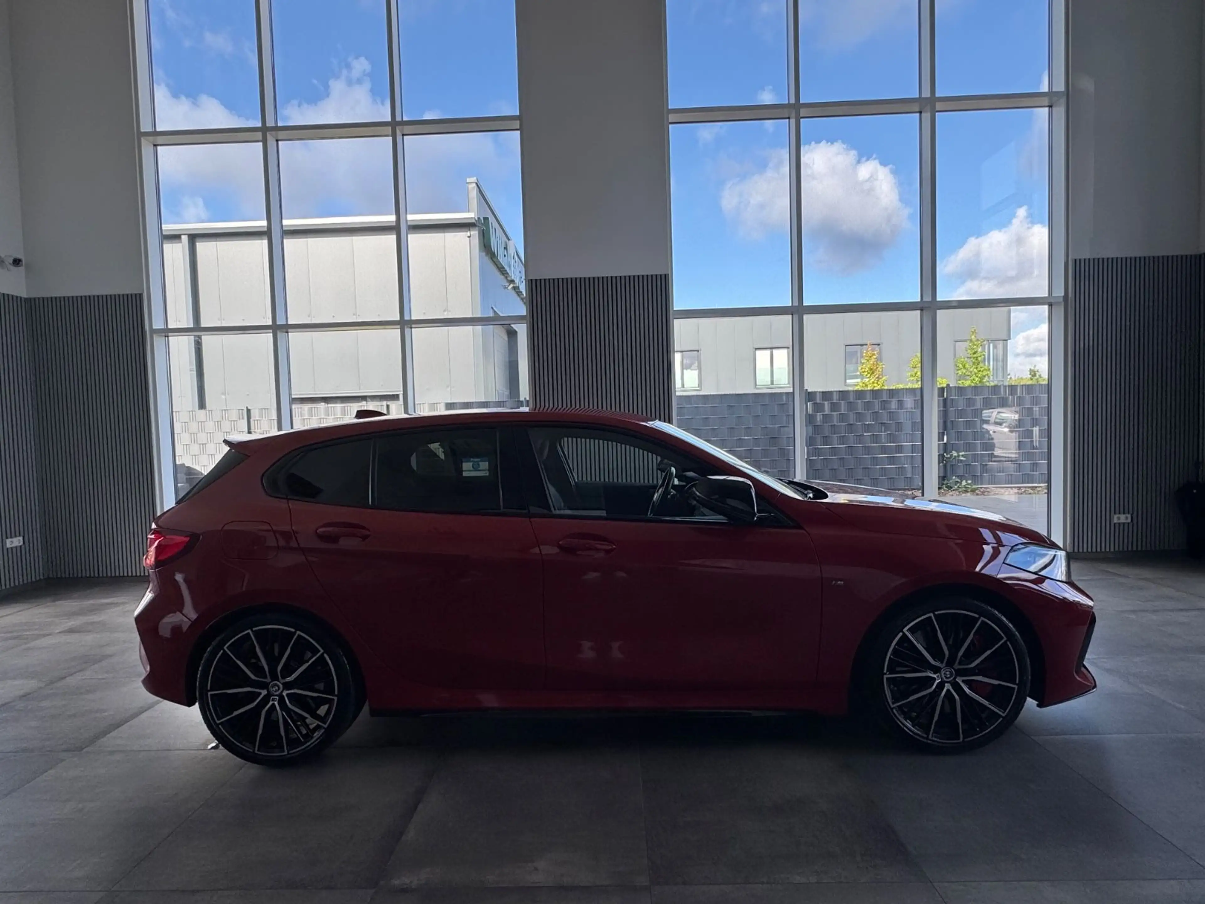BMW 135 i xDrive Edition Colorvision — photo 5