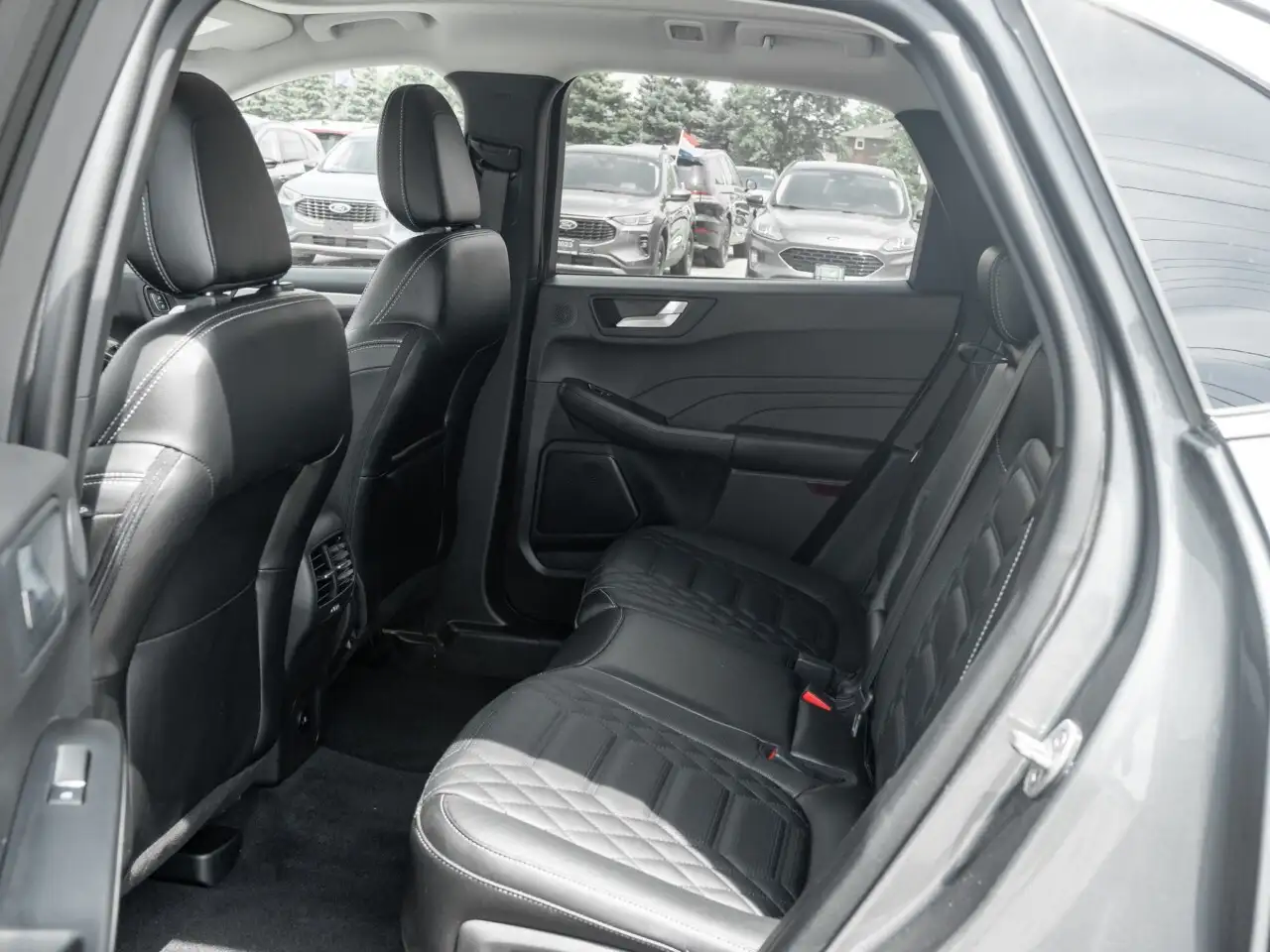 Ford Escape снимка Ford Escape