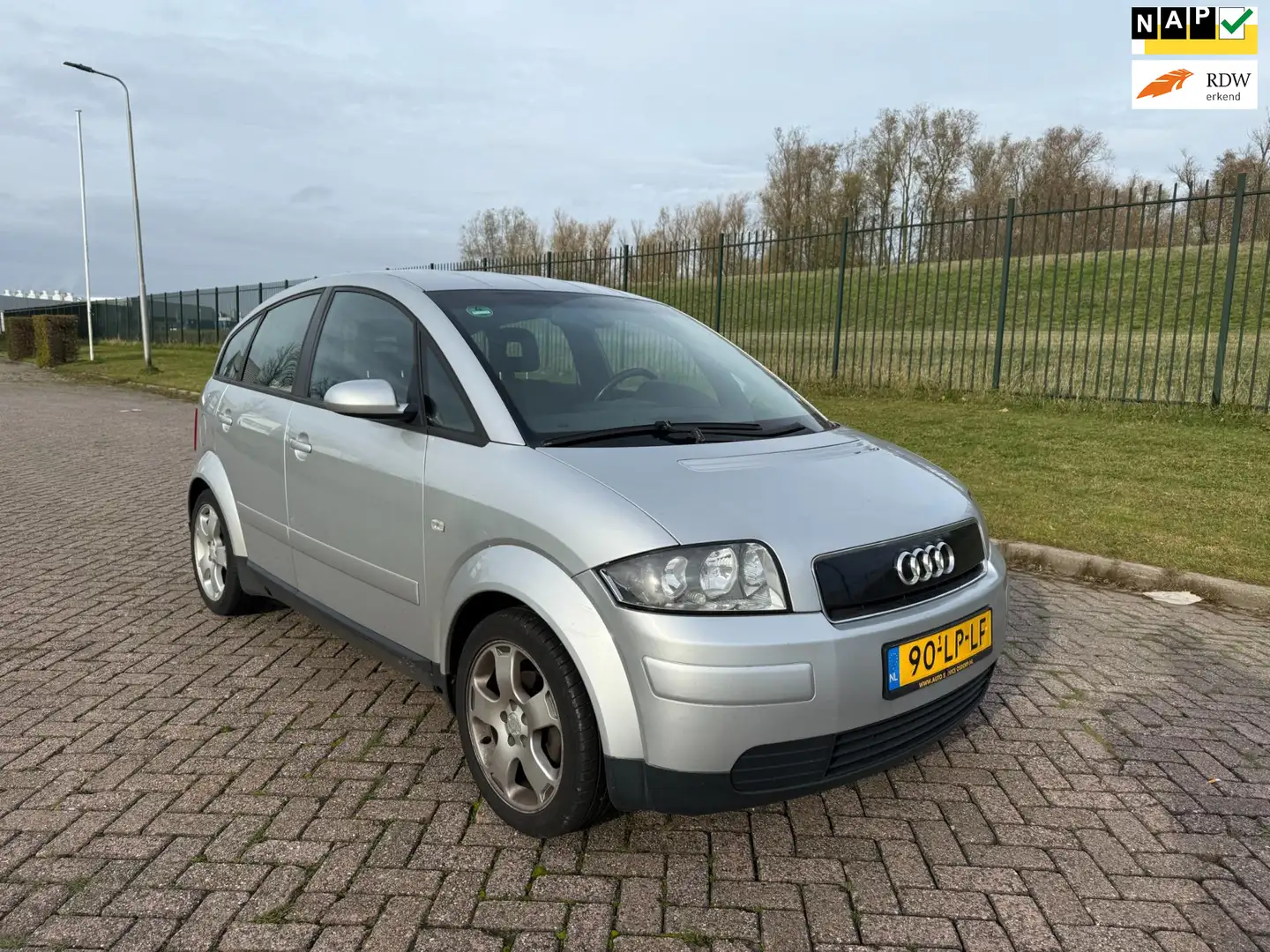 Audi A2 1.4 Grigio - 1