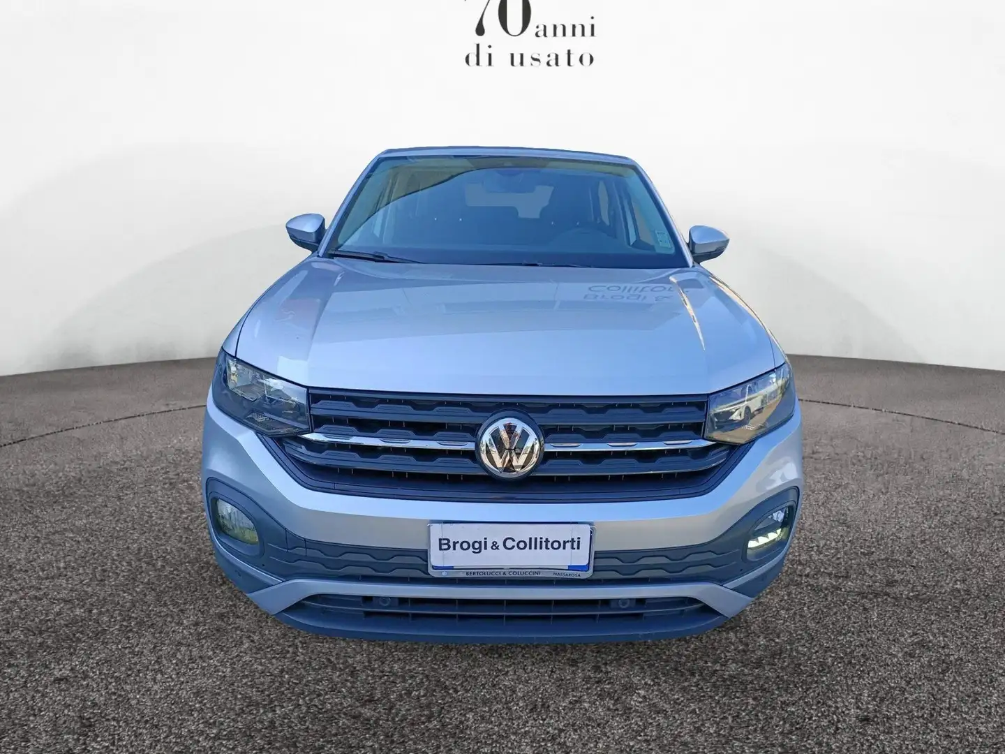 Volkswagen T-Cross 1.0 tsi Urban 95cv 1.0 TSI 95cv Urban Gris - 2