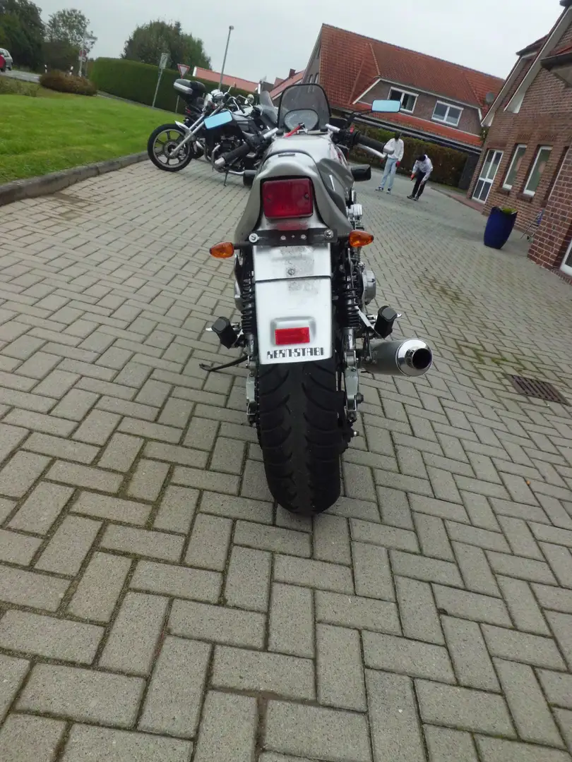 Suzuki GSX 1100 Katana Plateado - 2