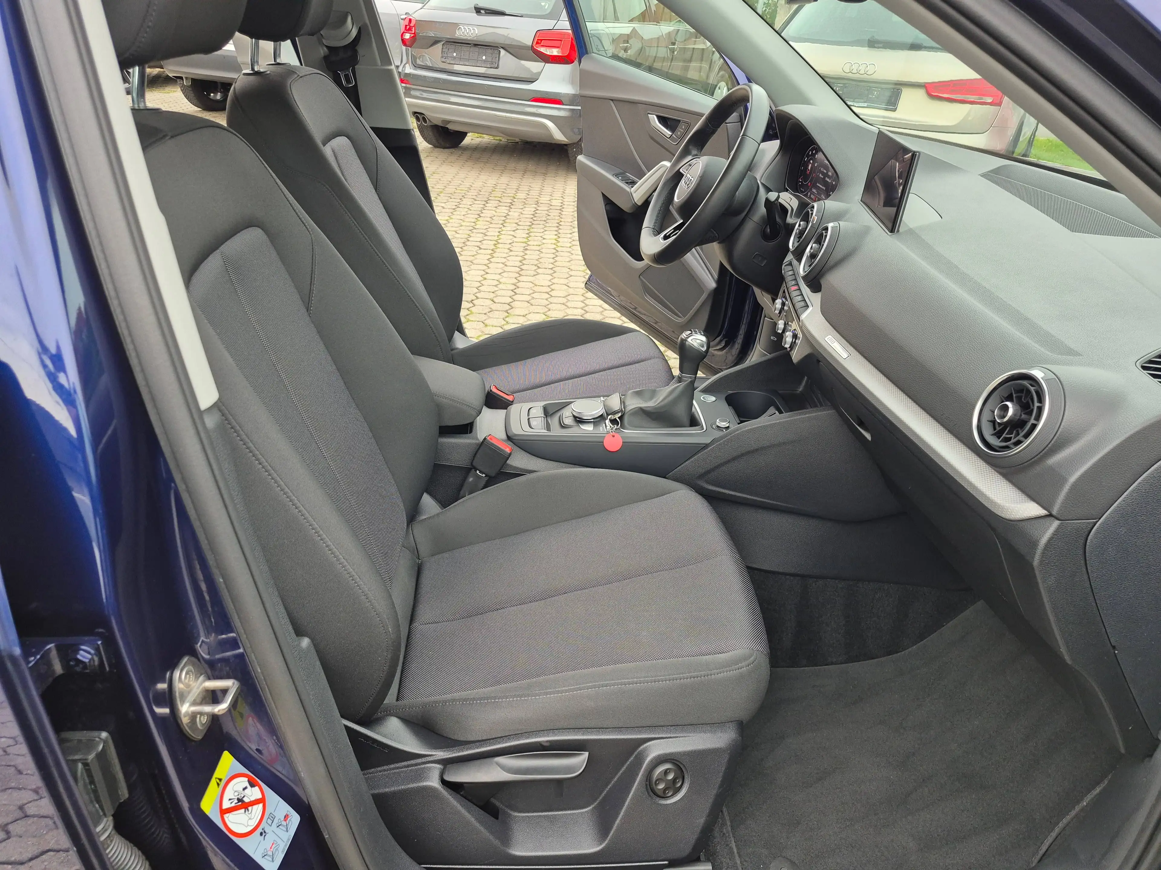 Audi Q2 35 TFSI advanced — photo 2