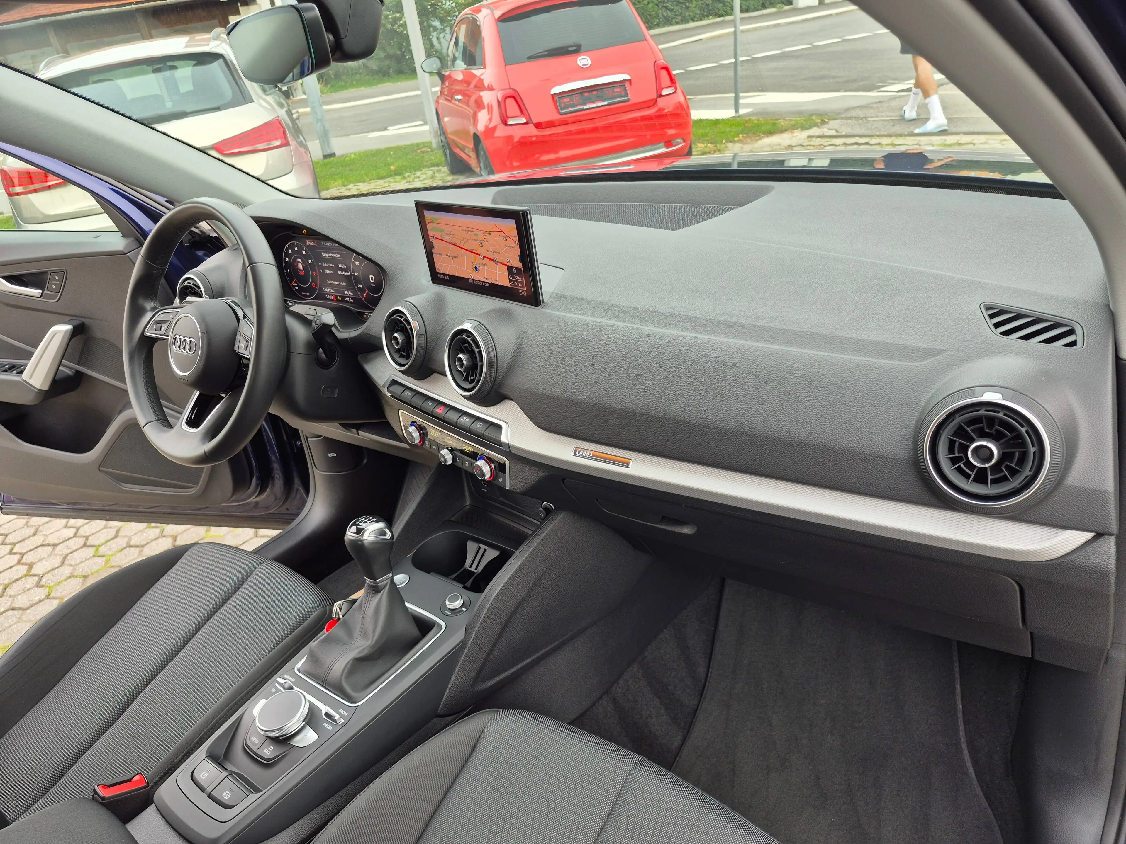 Audi Q2 35 TFSI advanced — photo 4