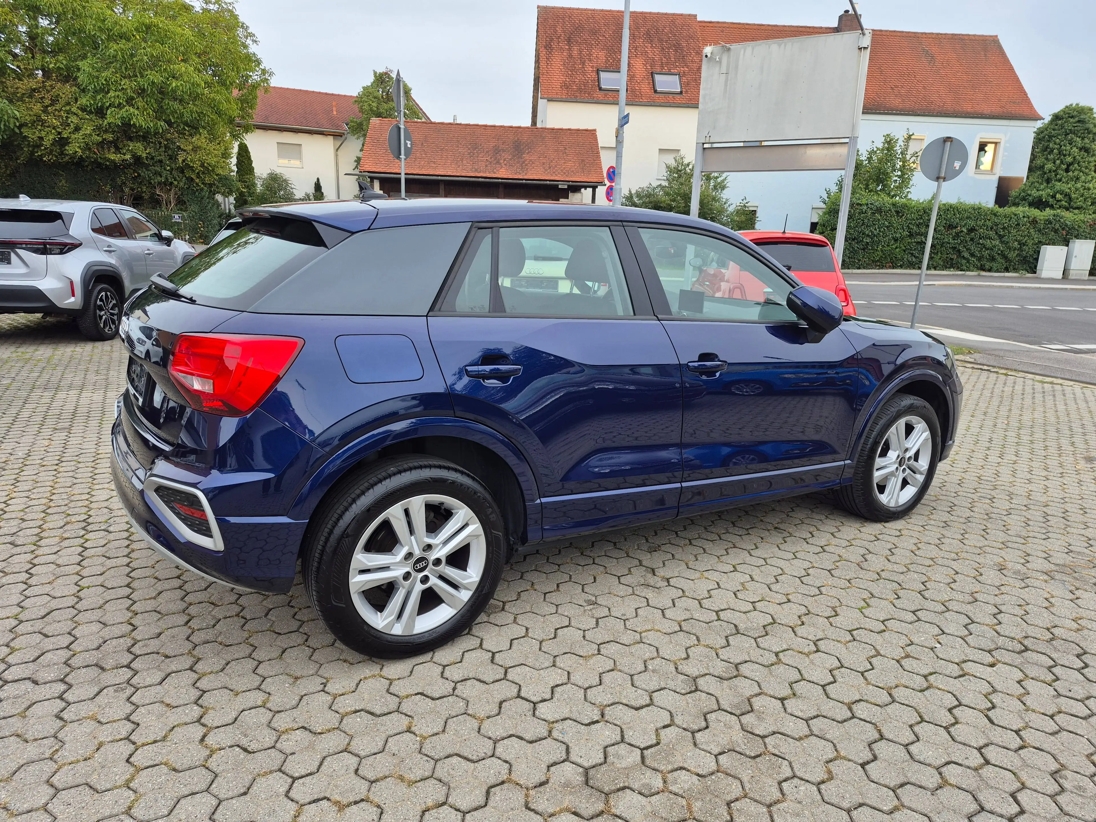 Audi Q2 35 TFSI advanced — photo 8