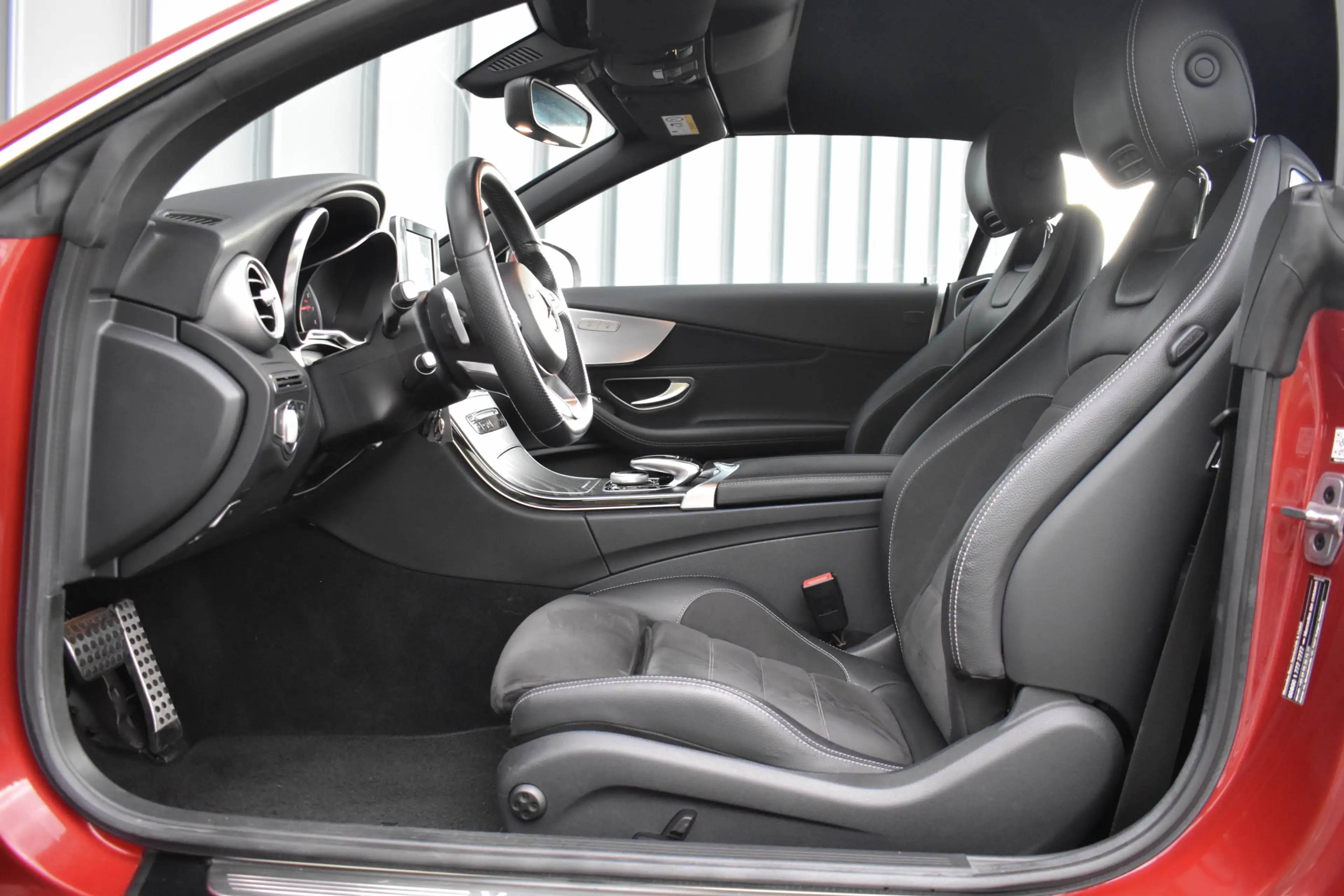 Mercedes-Benz C 250 Cabrio AMG Line Premium Plus | Nekverwarming | Cam — photo 12