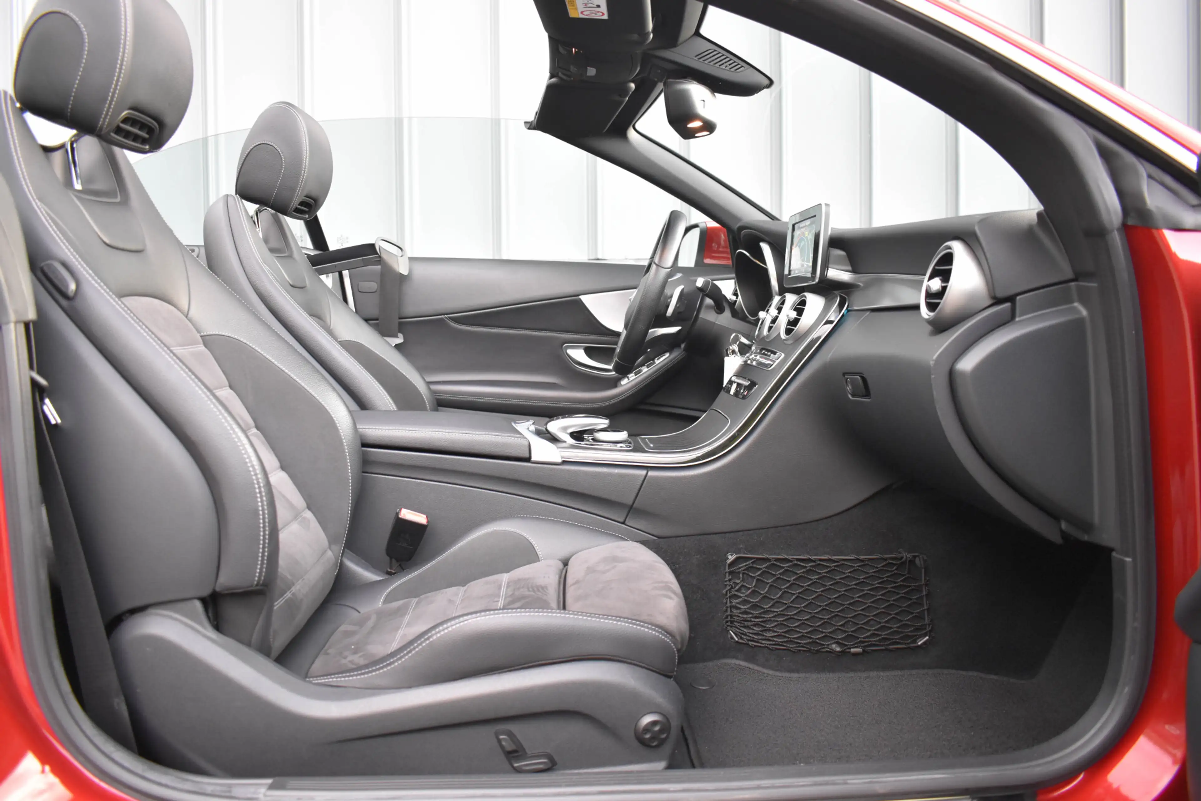 Mercedes-Benz C 250 Cabrio AMG Line Premium Plus | Nekverwarming | Cam — photo 4