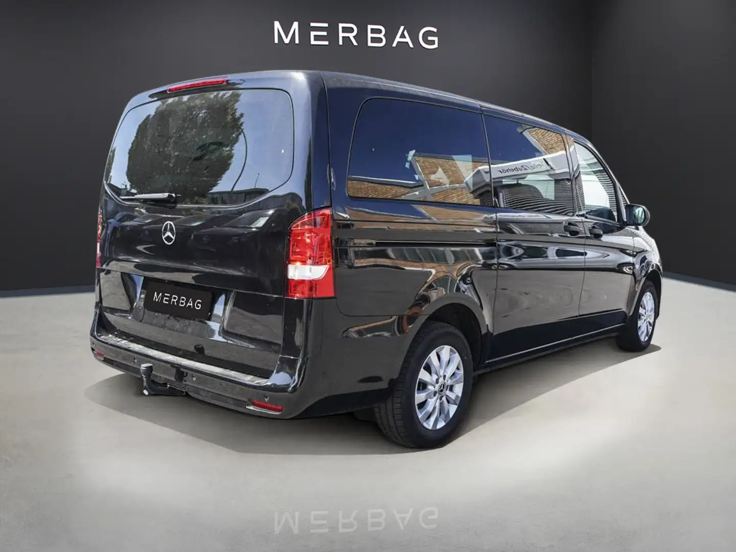 Mercedes-Benz Vito Tourer 114 Navi AHK 2x Schiebet. Liegepaket Noir - 2