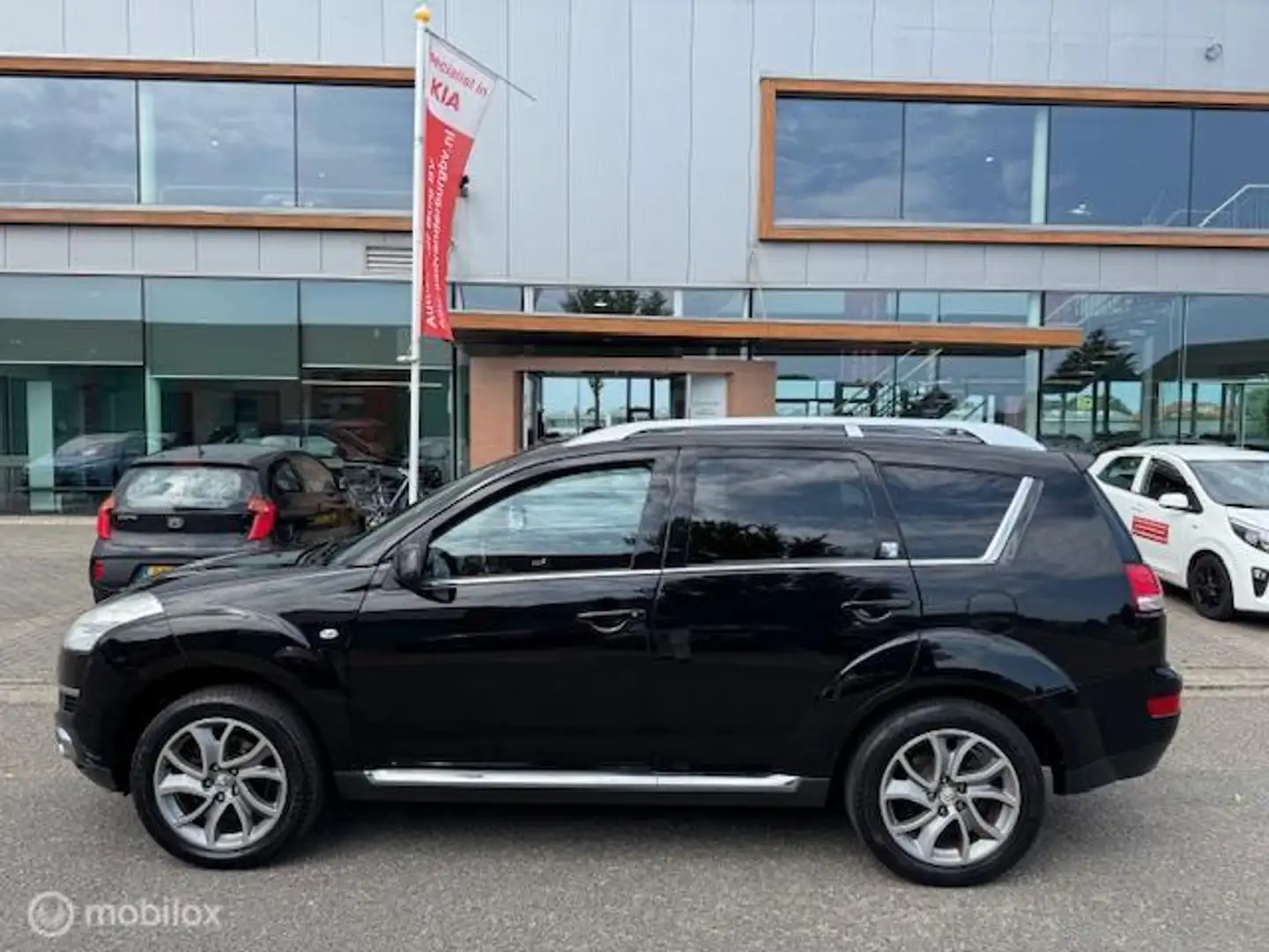 Citroen C-Crosser 2.4-16V Exclusive Automaat AWD 7 pers , Navigatie Noir - 2