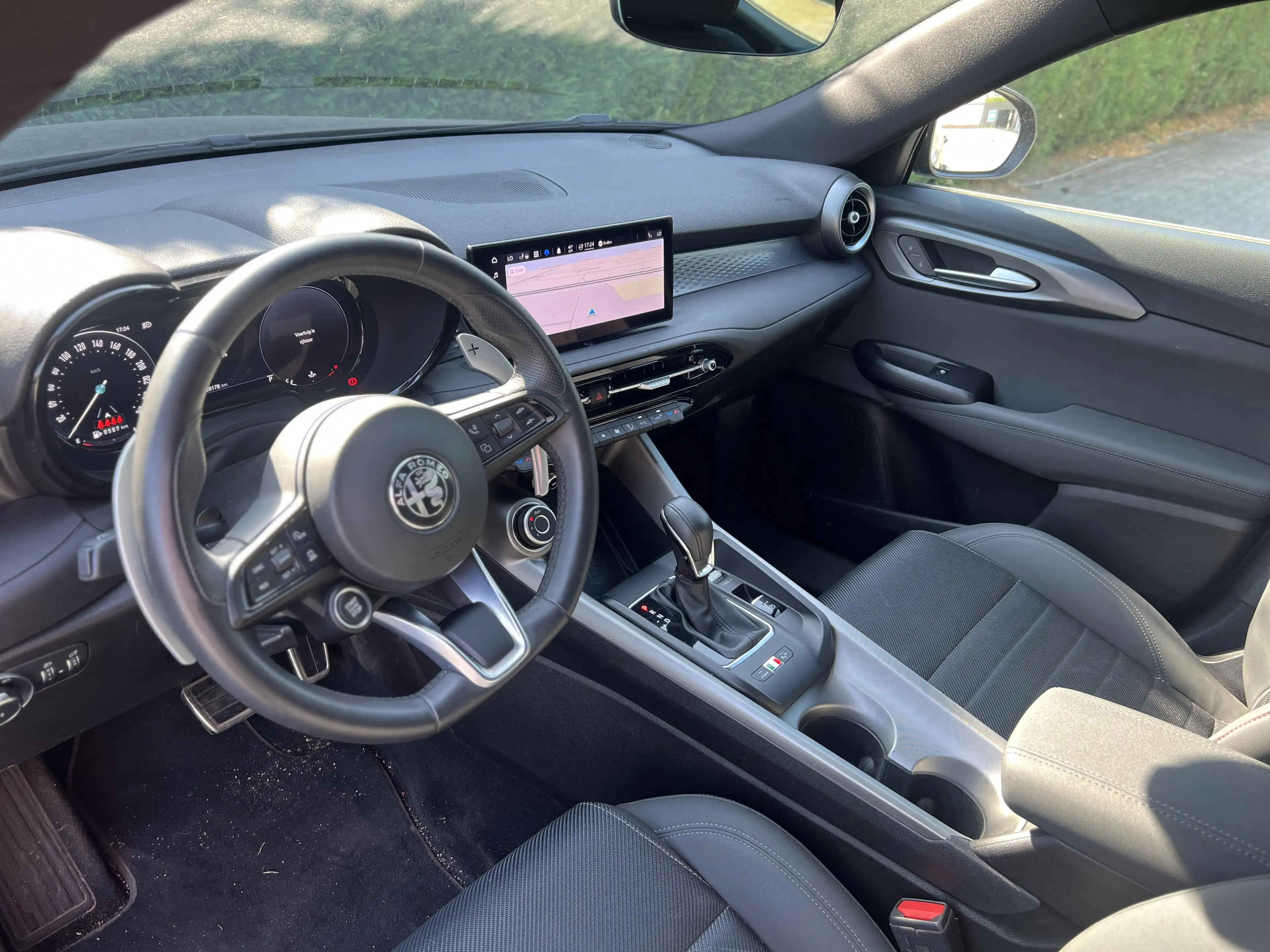 Alfa Romeo Tonale PHEV Sprint — photo 10