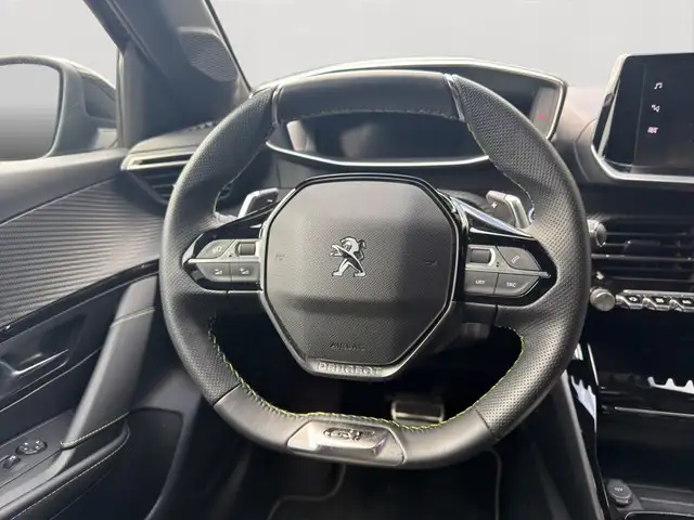 Peugeot 208 view 13