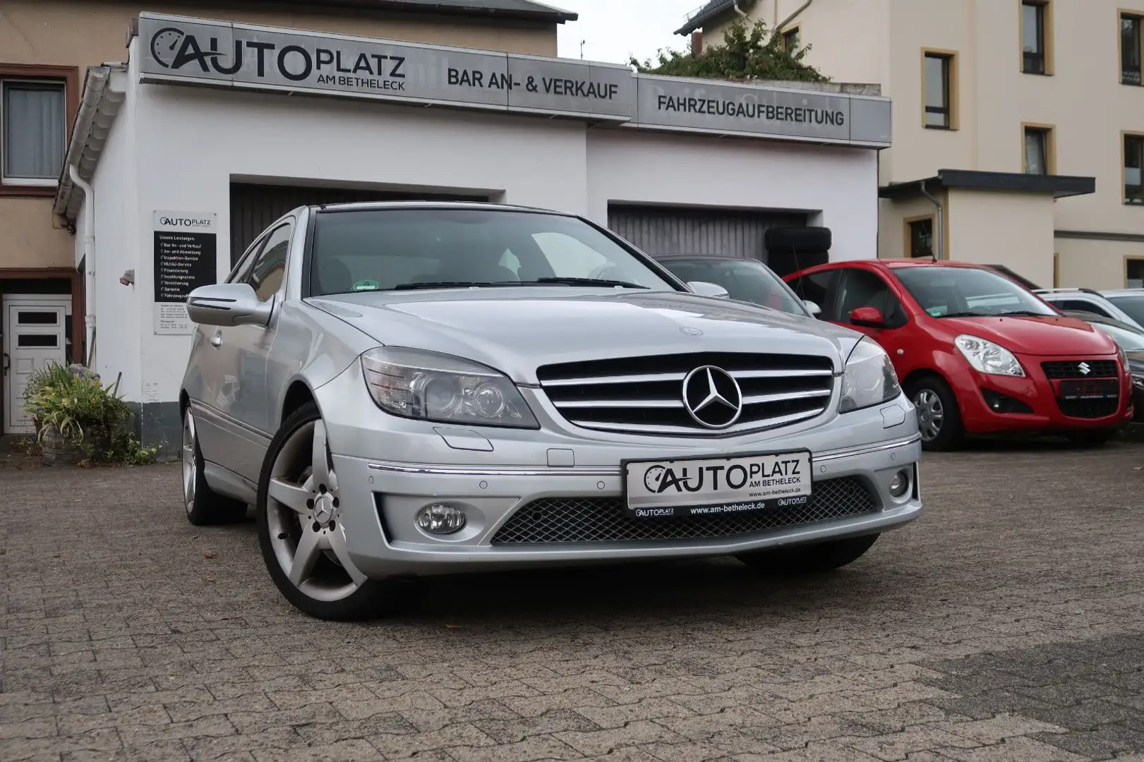 Mercedes-Benz CLC *AUTOMATIK *LEDER *XENON *PANORAMA Silber - 2