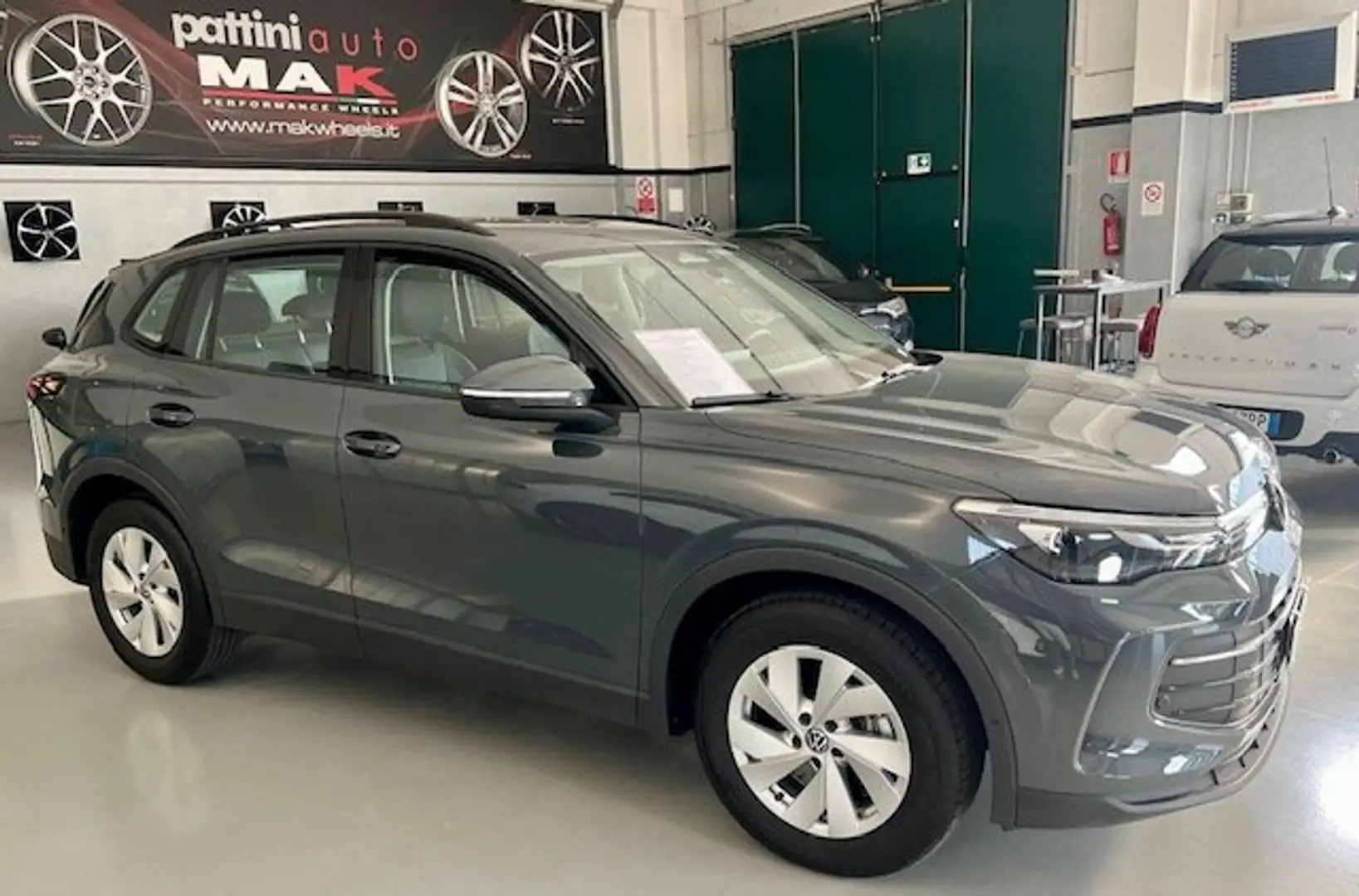 Volkswagen Tiguan Tiguan 2.0 tdi Life 150cv dsg Gris - 2