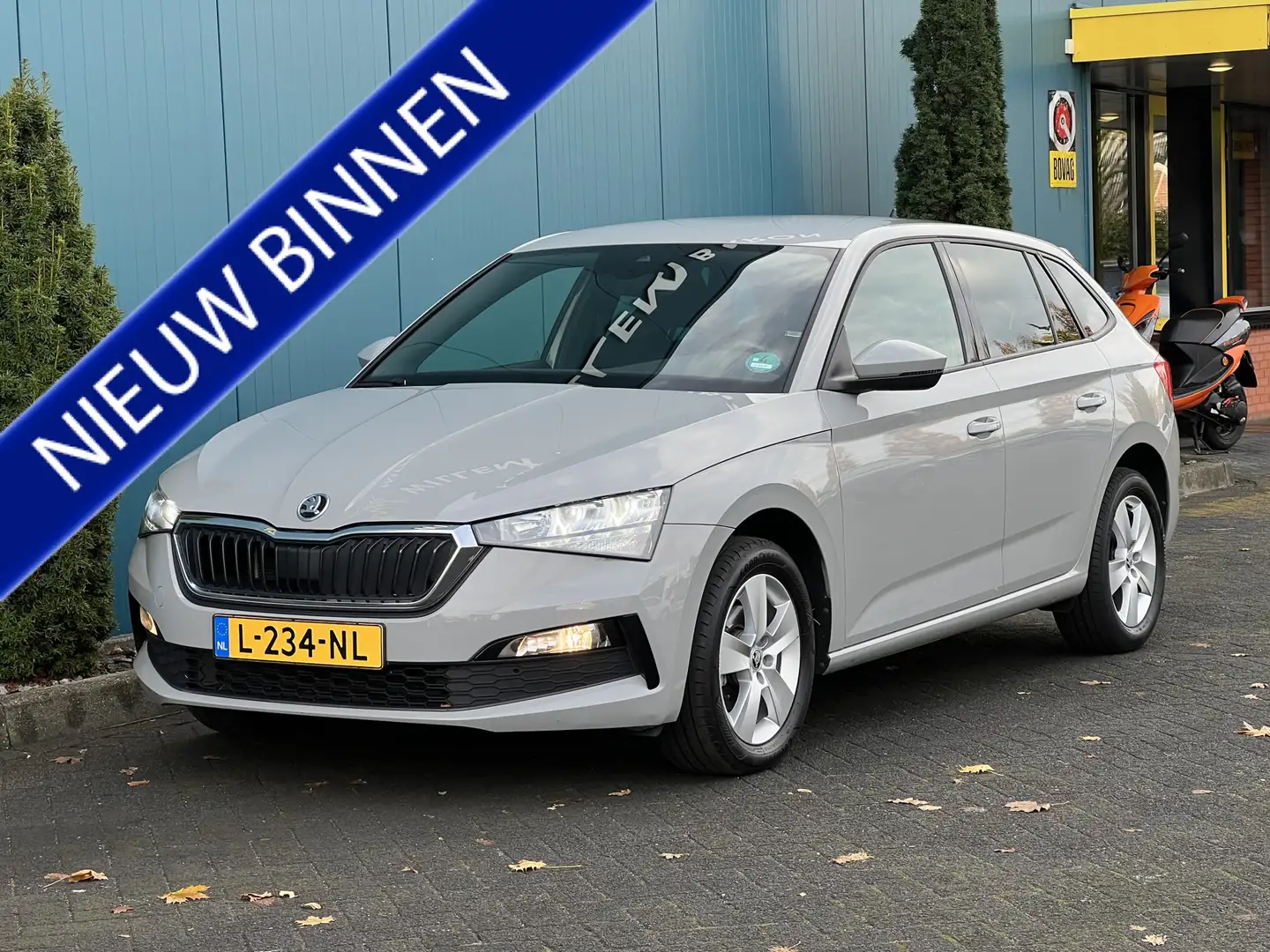 Skoda Scala 1.0 TSI Sport Business CARPLAY|CRUISE|LED|PDC|ECC| Gris - 1
