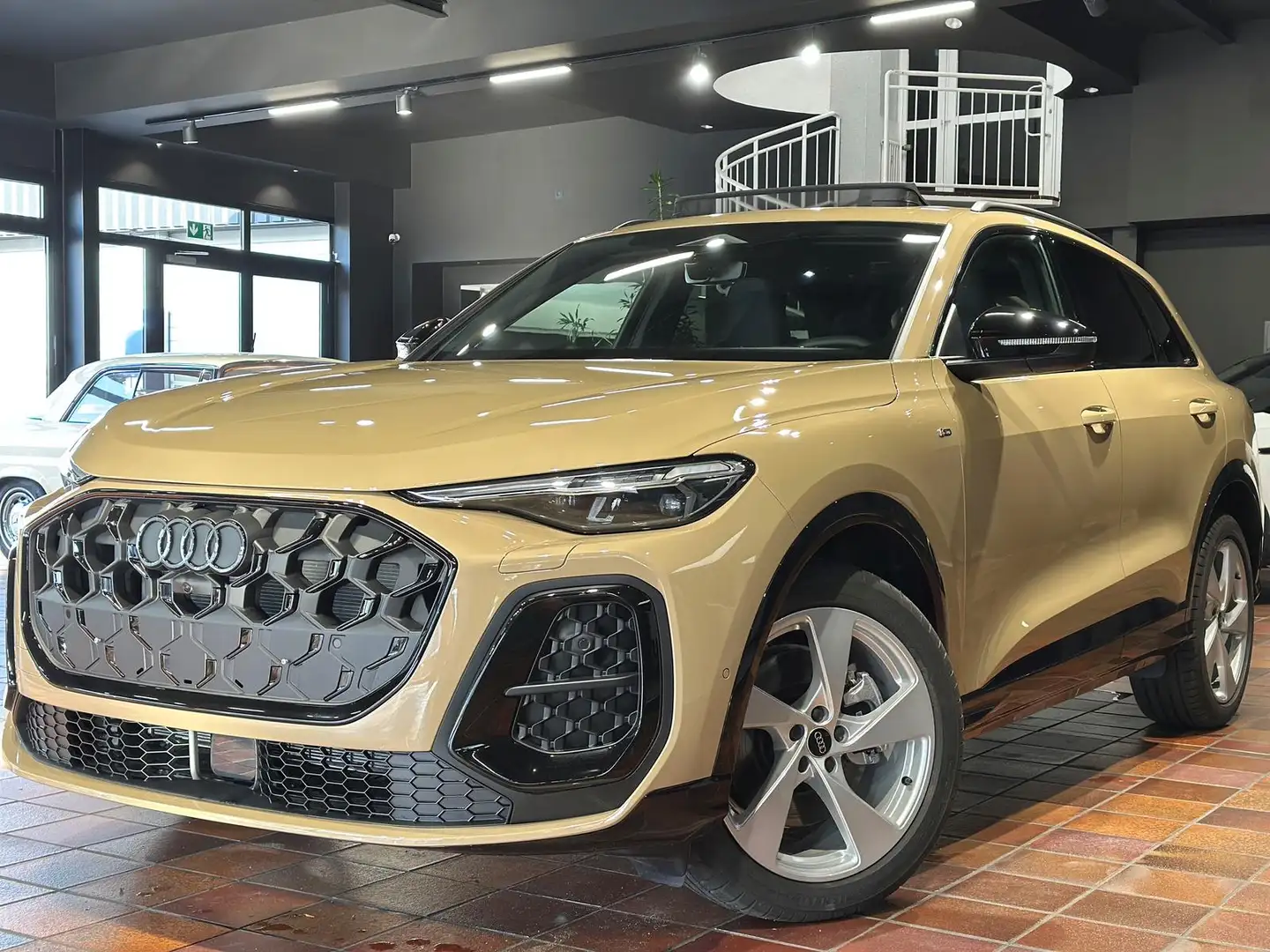 Audi Q5 TDI QUATTRO EDITION ONE S-LINE PANO AHK STHZG Or - 1