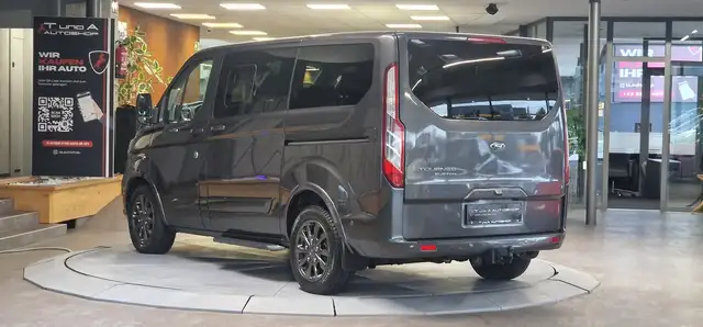 Ford Transit Custom view 6