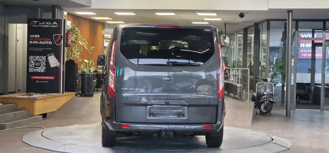 Ford Transit Custom view 8