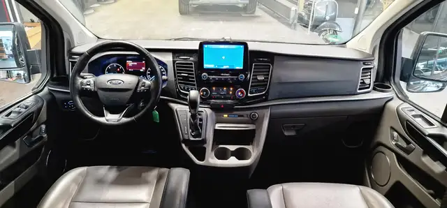 Ford Transit Custom view 11