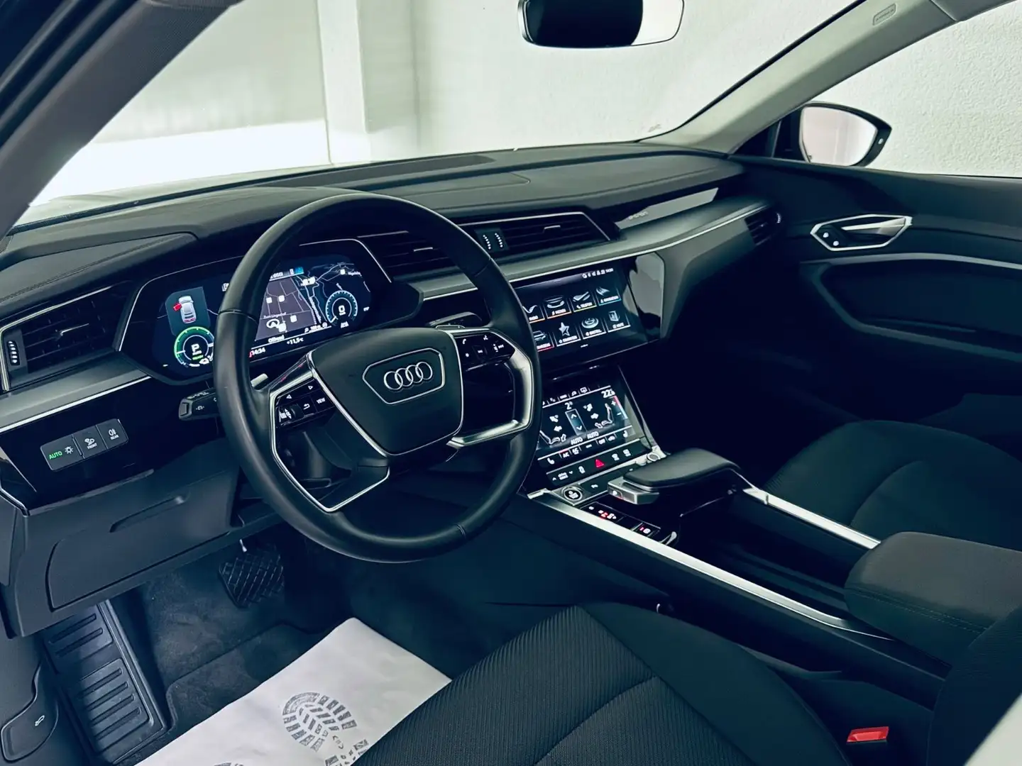 Audi e-tron Sportback 55 quattro advanced Noir - 2
