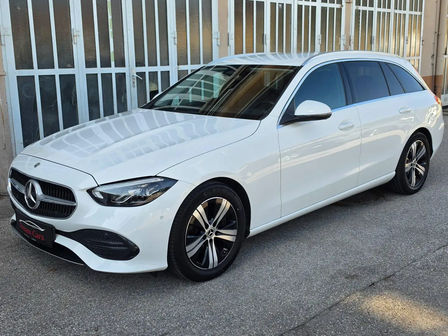 Mercedes-Benz C 220 C 220 d Avantgarde Aut. *KAMERA*AHK*LED*NAVI* Weiß - 1