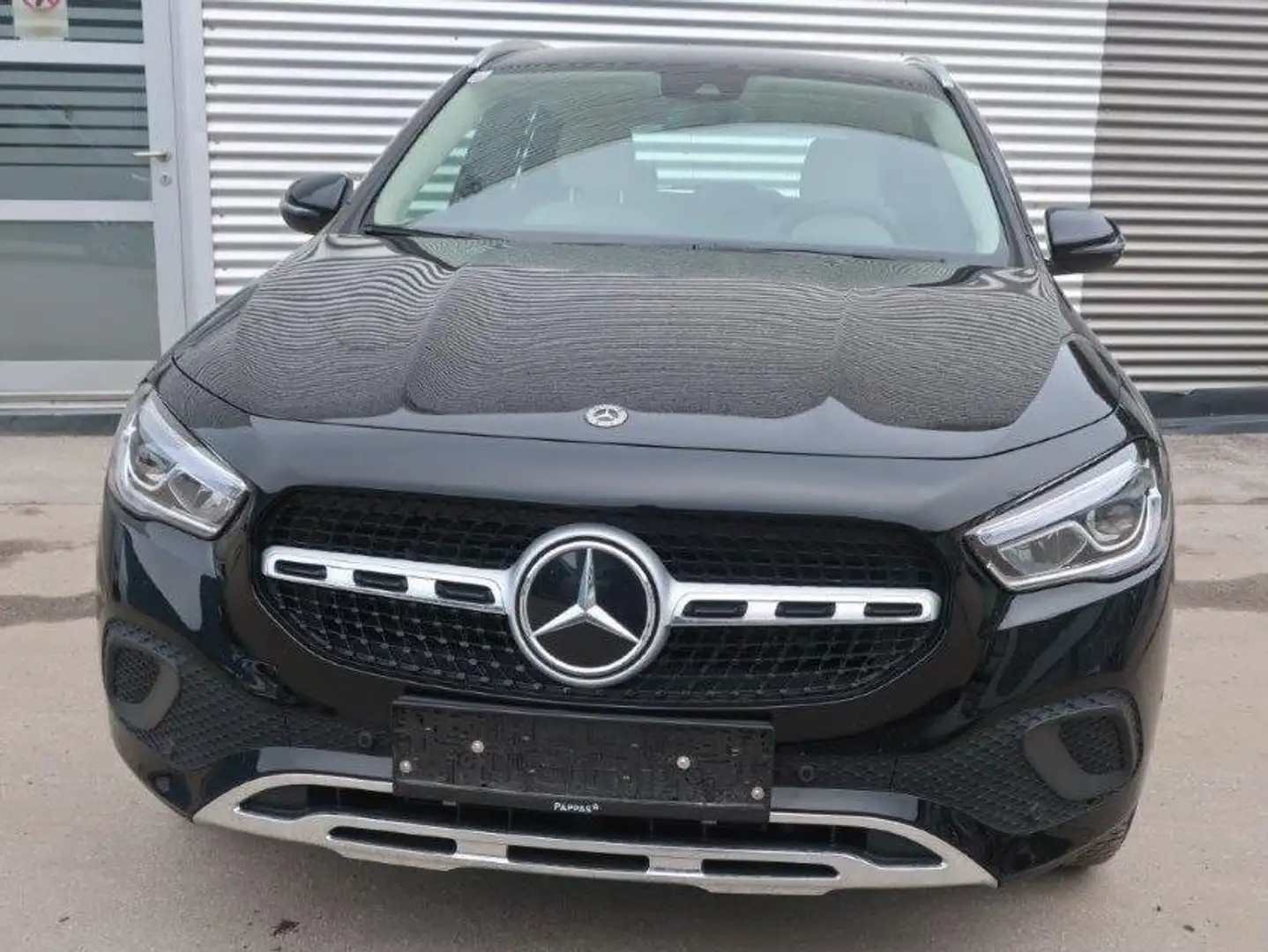 Mercedes-Benz GLA 250 250e PHEV Aut. Schwarz - 1