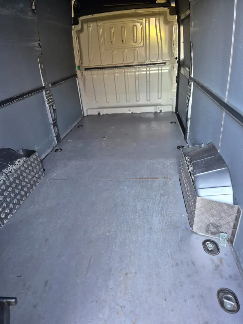 Peugeot Boxer Boxer Luxusbus 3000 L1H1 2,0 S Silber - 2