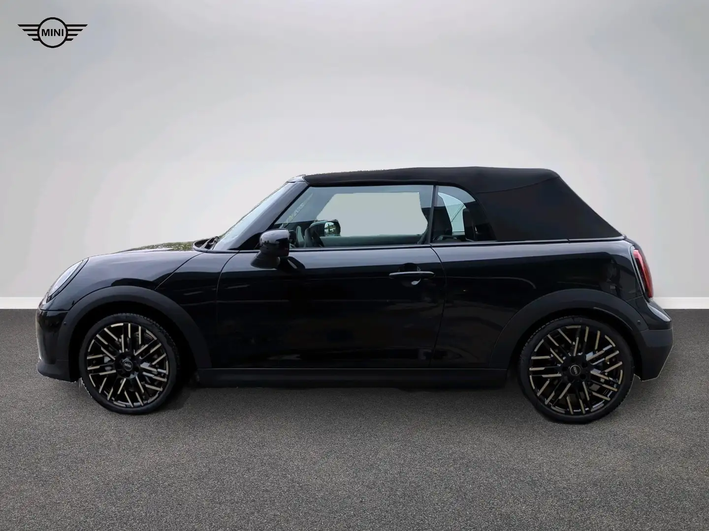 MINI Cooper C Cabrio Favoured Trim Noir - 2