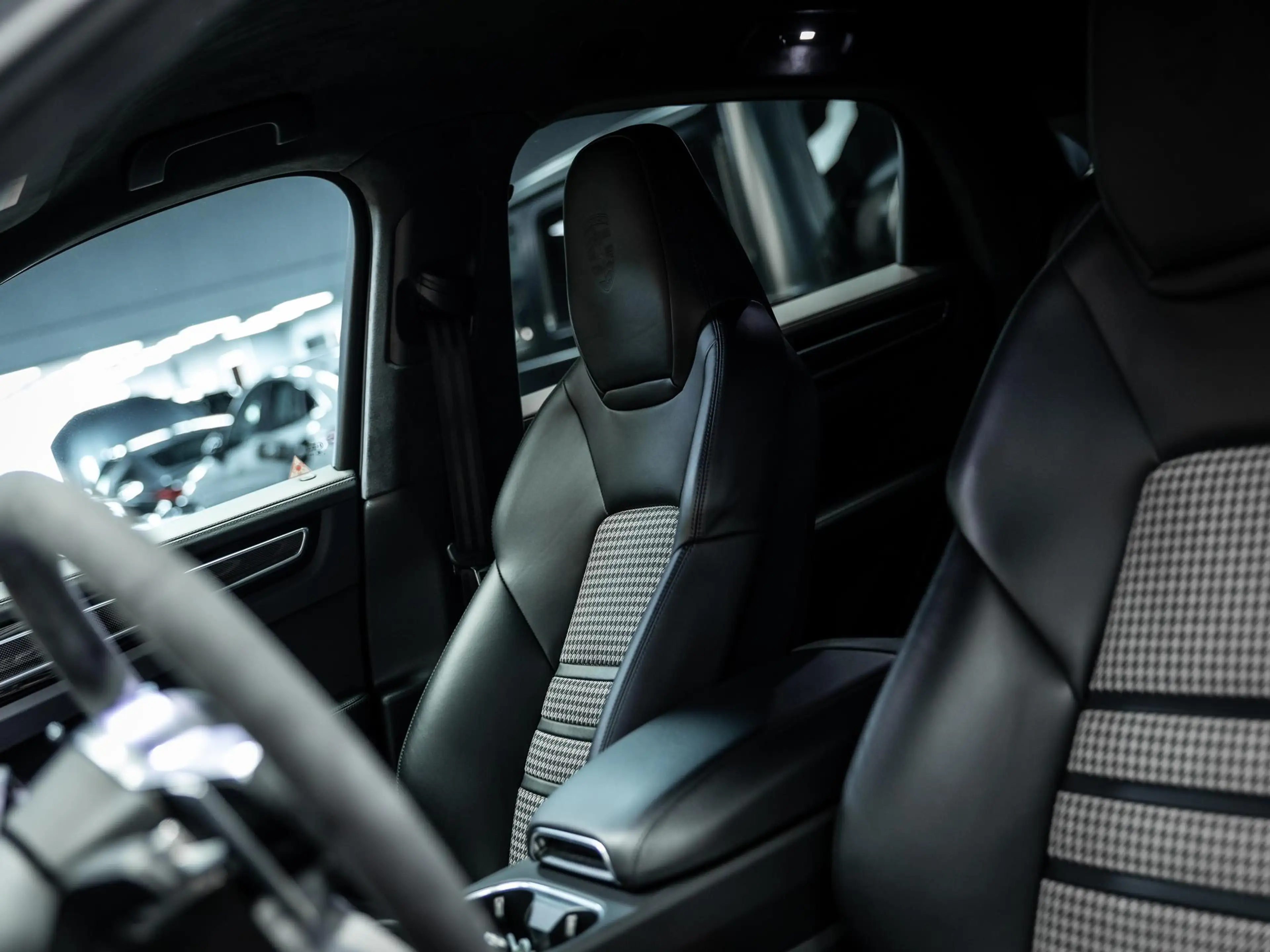 Porsche Cayenne Coupé 3.0 E-Hybrid Mooi uitgevoerde Cayenne Uniek — photo 35