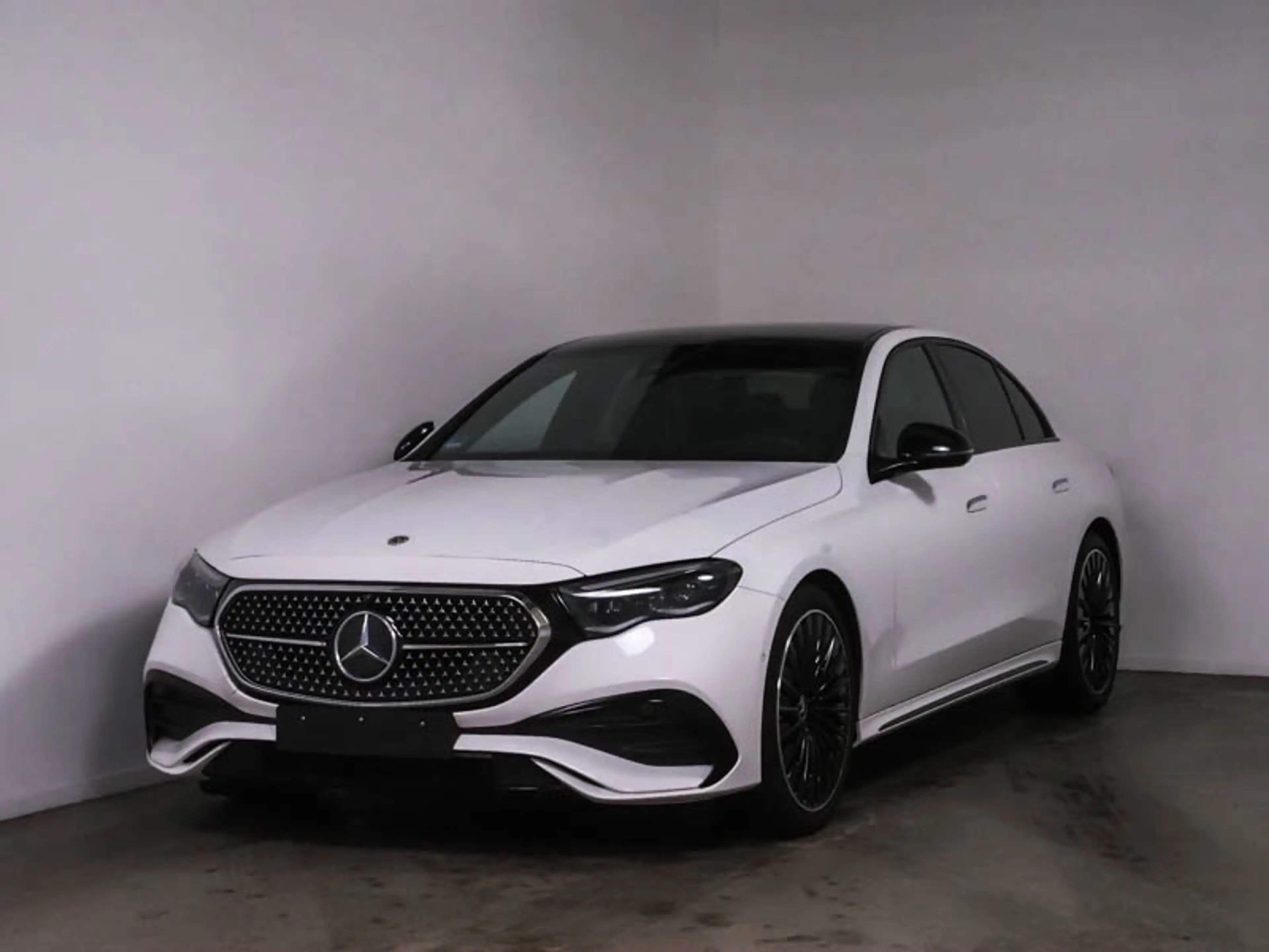 Mercedes-Benz E 220 d AMG Sport Night Distr Pano AHK Super 20" — photo 2