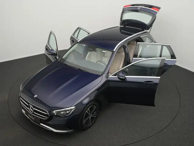 Mercedes-Benz E-Class view 14