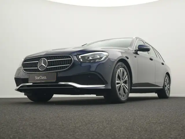 Mercedes-Benz E-Class view 10