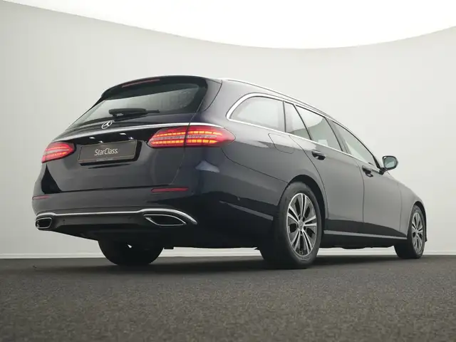 Mercedes-Benz E-Class view 11