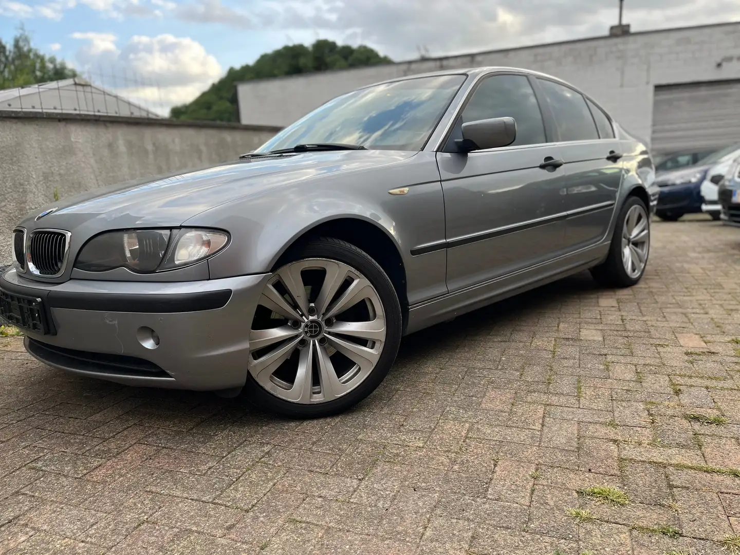 BMW 318 318 d Pack Silver - 1