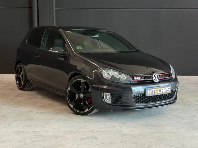 Volkswagen Golf GTI 2.0 TSI