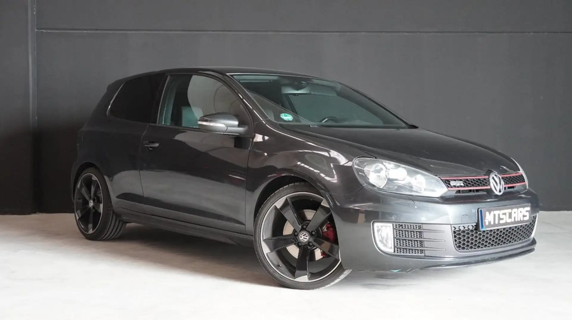 Volkswagen Golf GTI 2.0 TSI Gris - 2