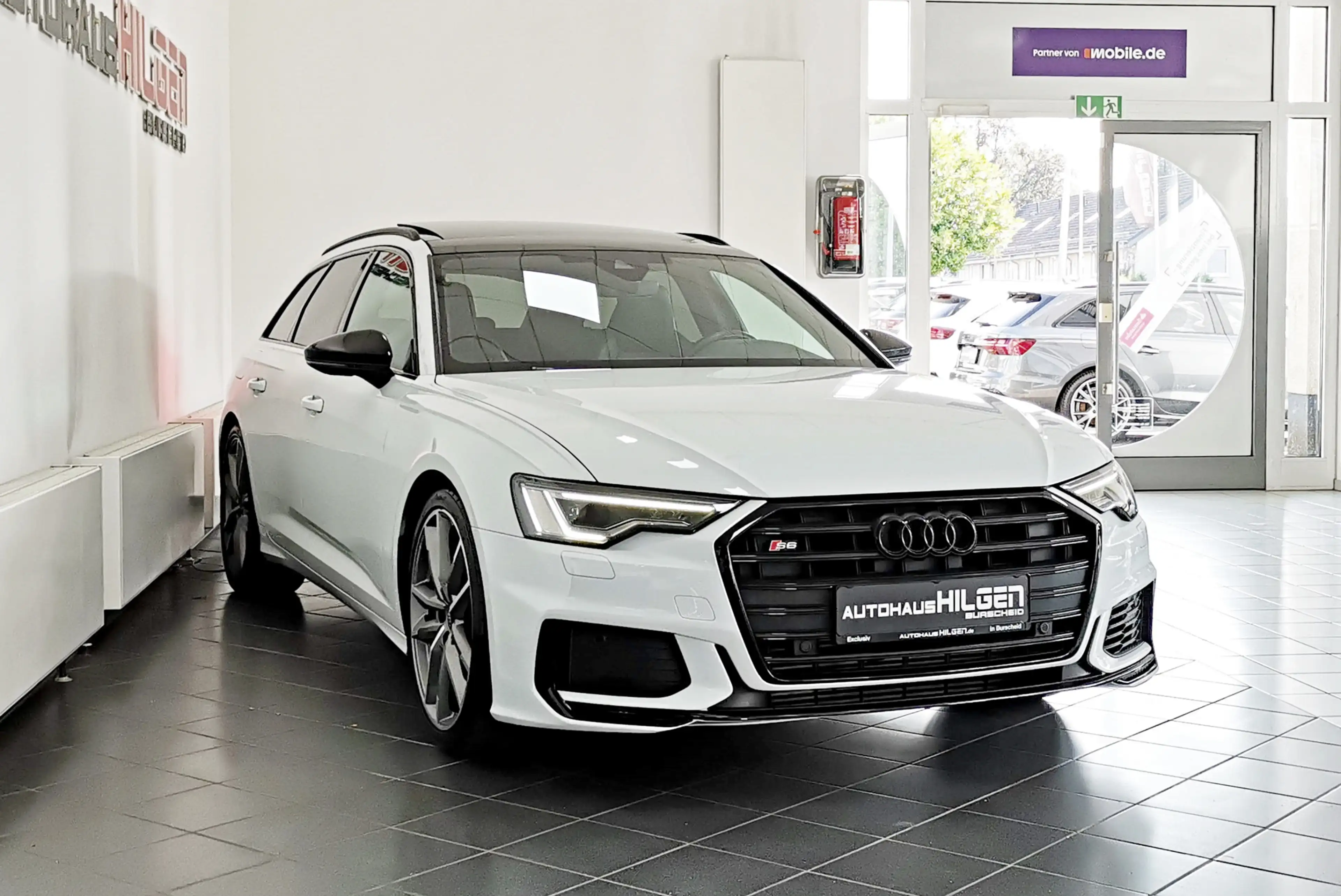 Audi S6 Avant q.*AHK*LUFT*Pano*S-Sitze*B&O*R.Kam*21 — photo 3