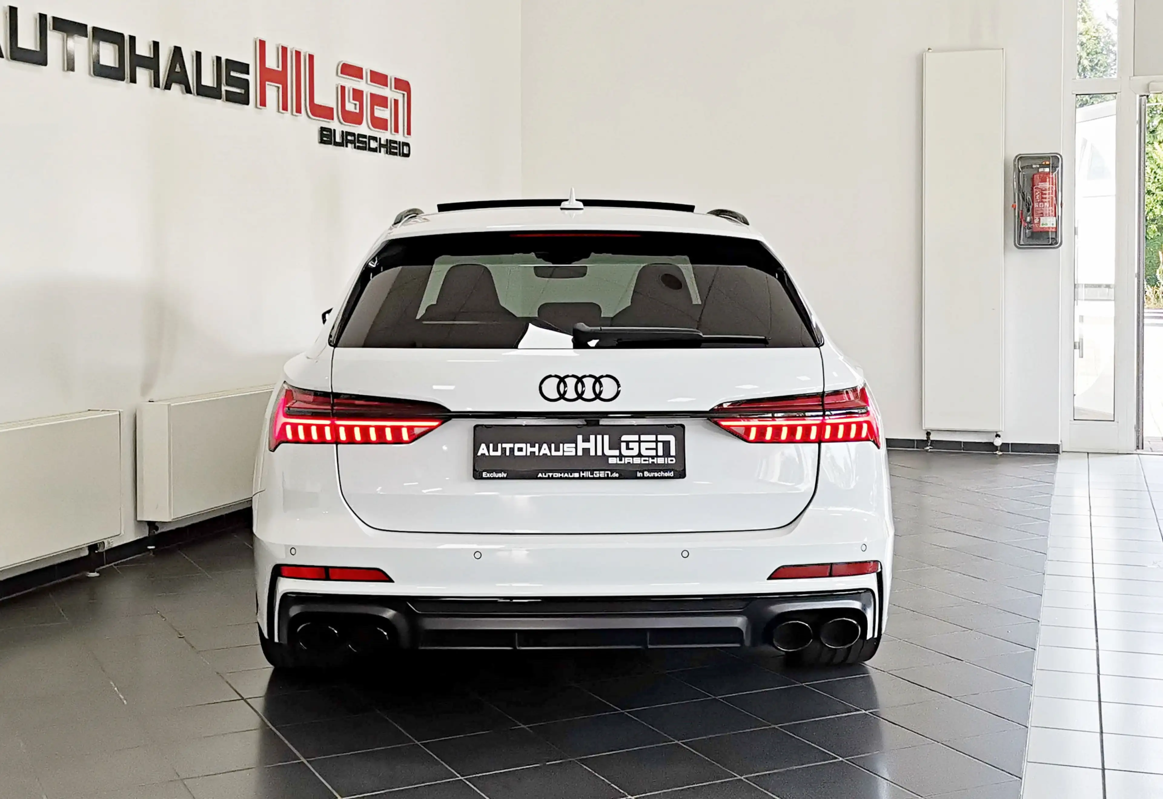 Audi S6 Avant q.*AHK*LUFT*Pano*S-Sitze*B&O*R.Kam*21 — photo 5
