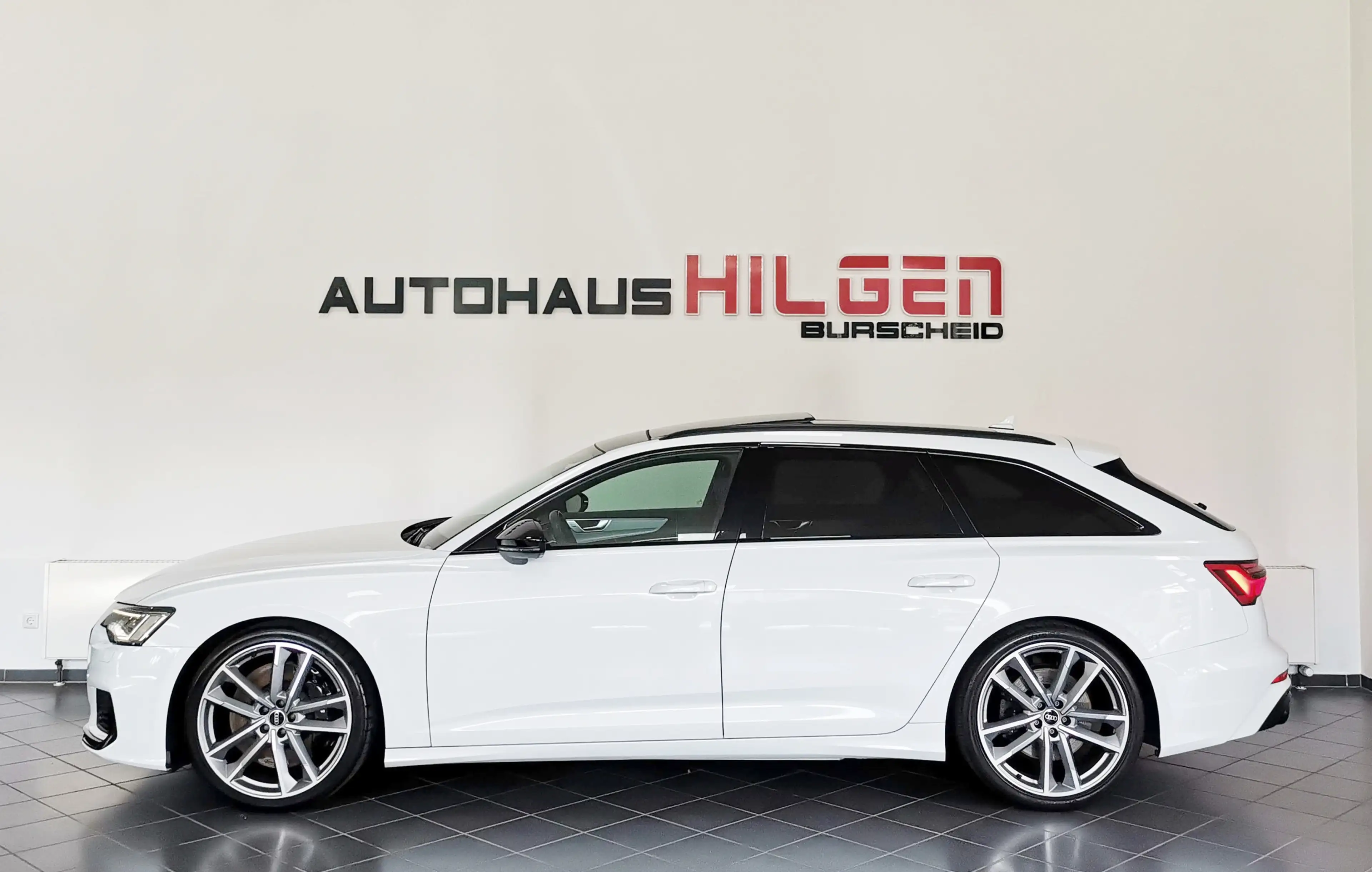 Audi S6 Avant q.*AHK*LUFT*Pano*S-Sitze*B&O*R.Kam*21 — photo 7