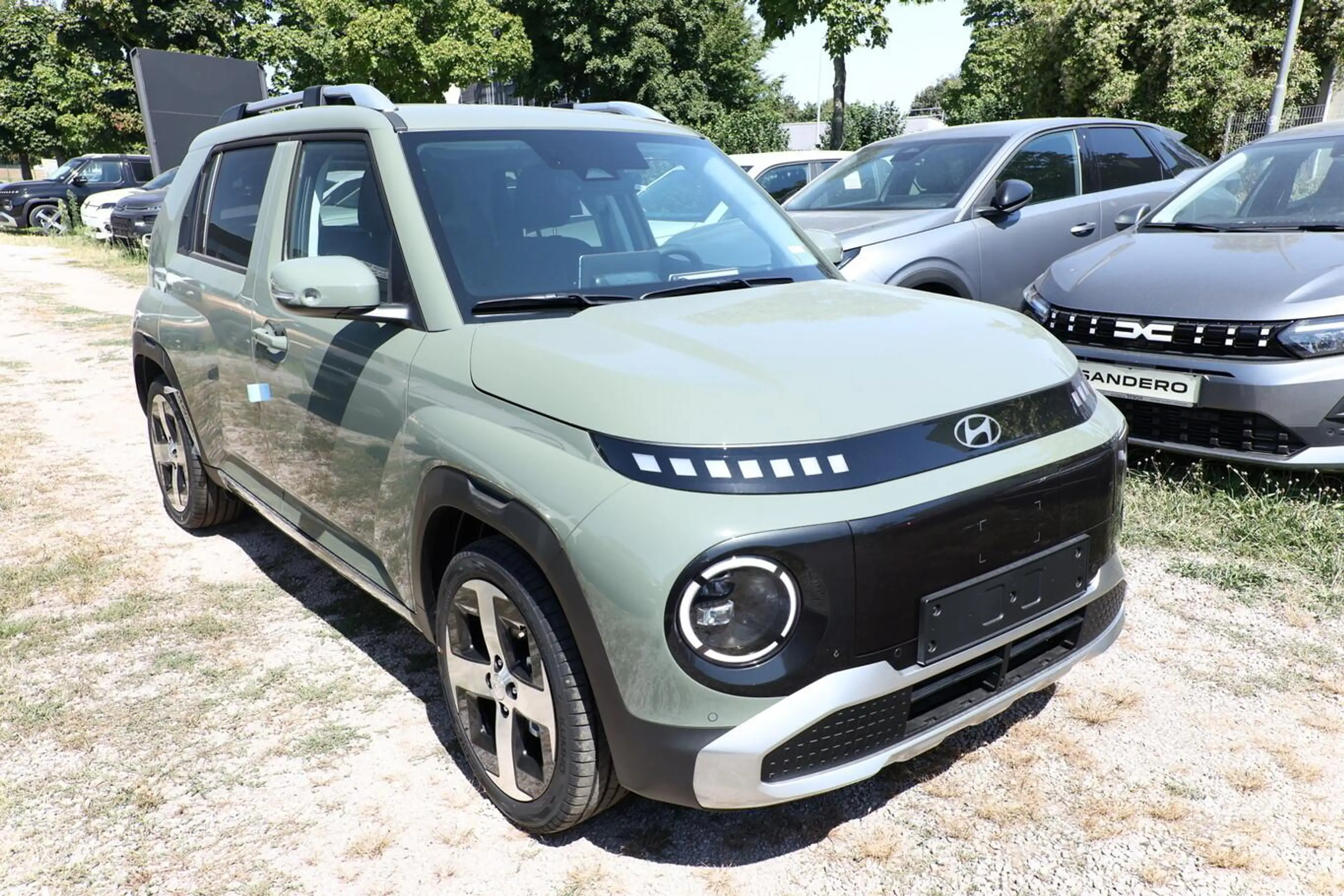 Hyundai Inster 49 kWh Nav Pano 17Z SHZ Privacy ACC LED — photo 2