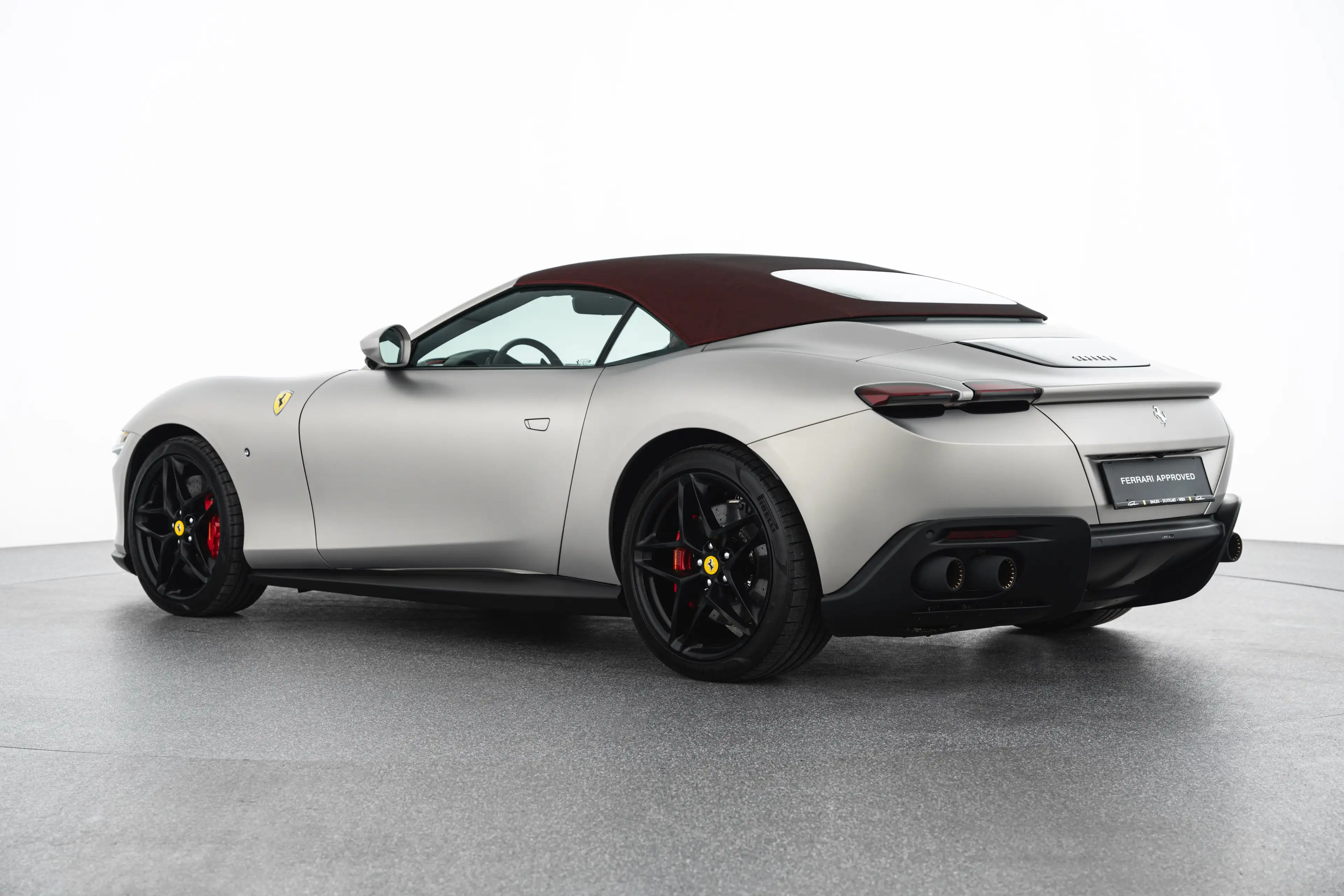 Ferrari Roma Spider — photo 10