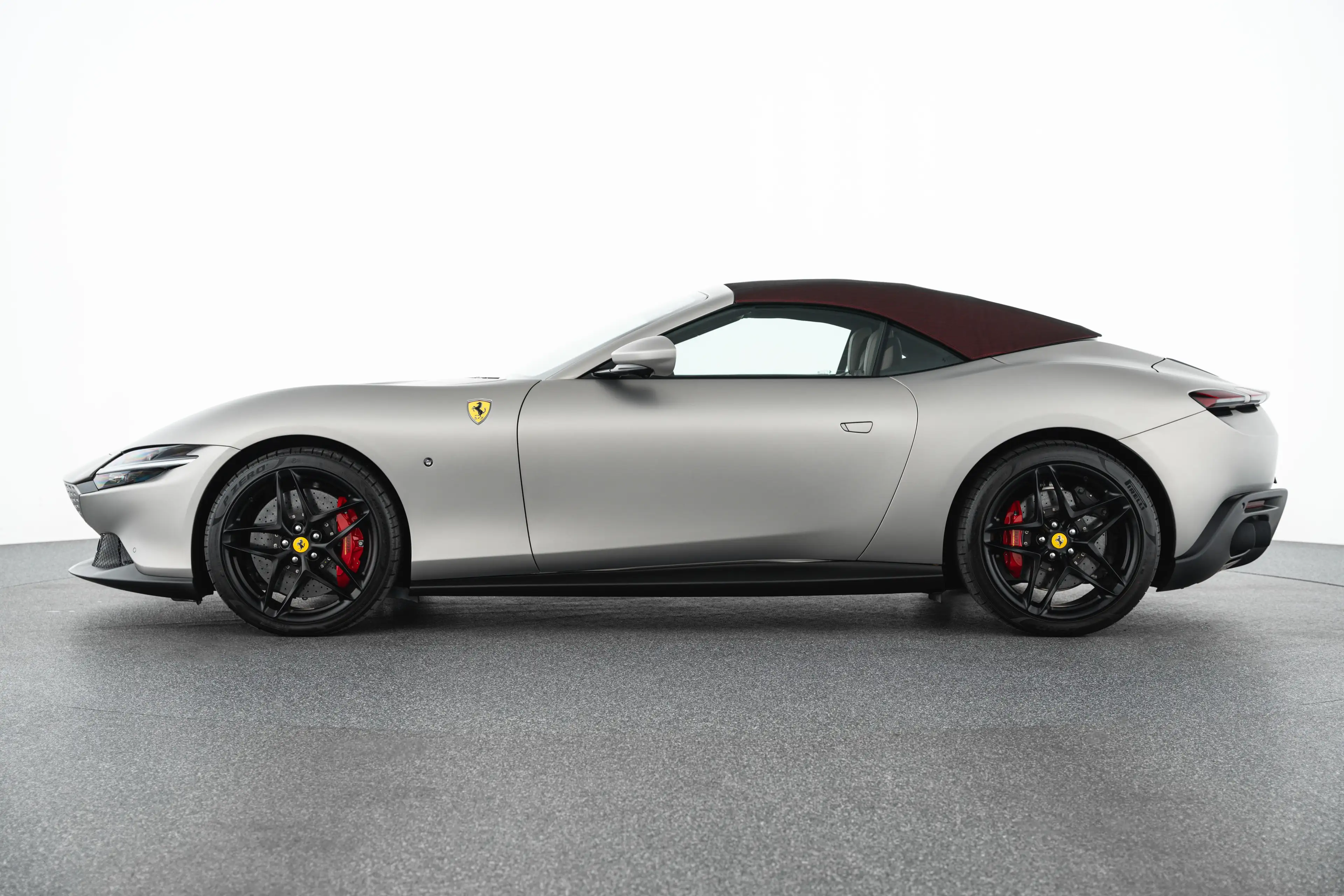 Ferrari Roma Spider — photo 11