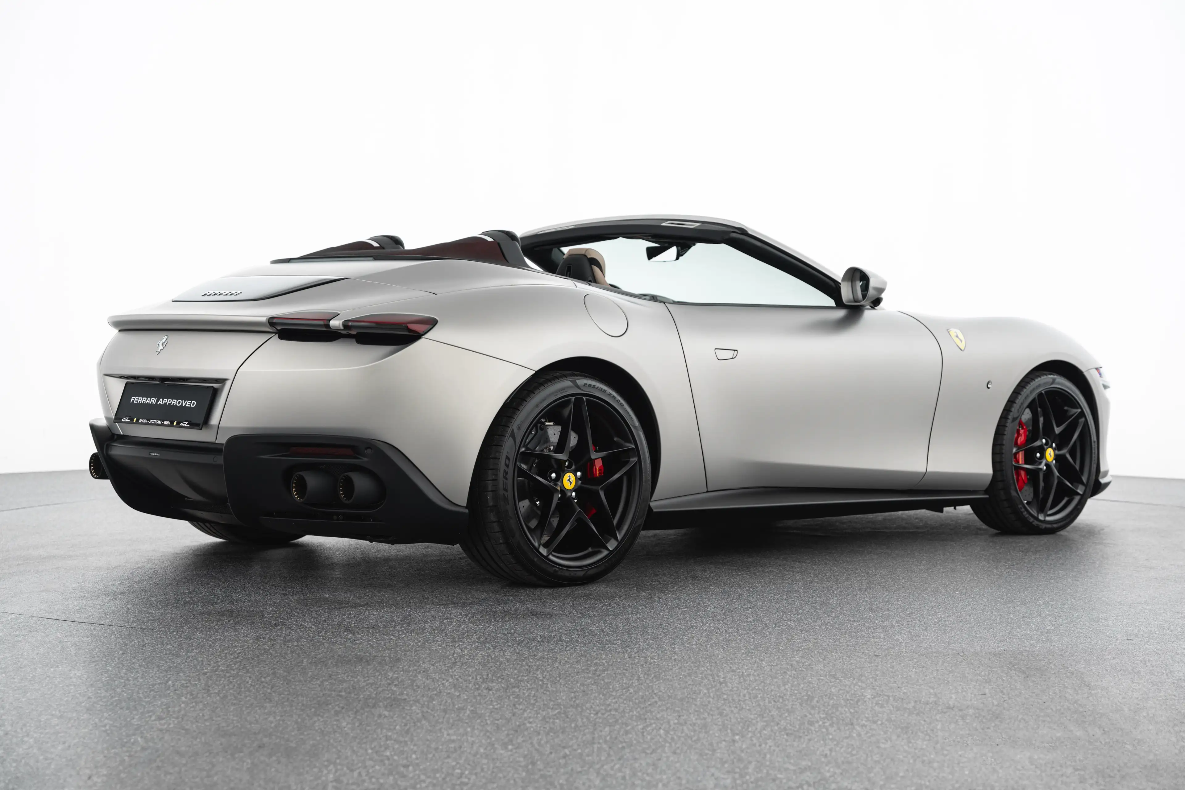 Ferrari Roma Spider — photo 7