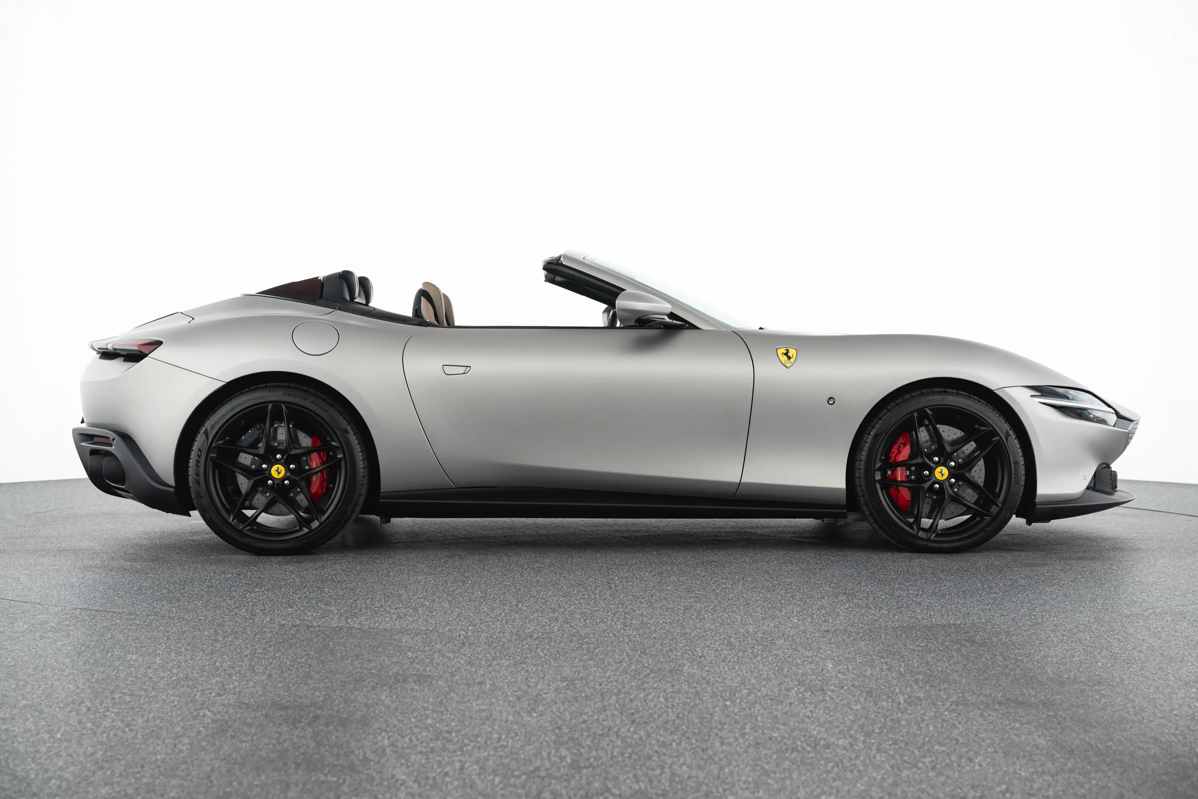 Ferrari Roma Spider — photo 6