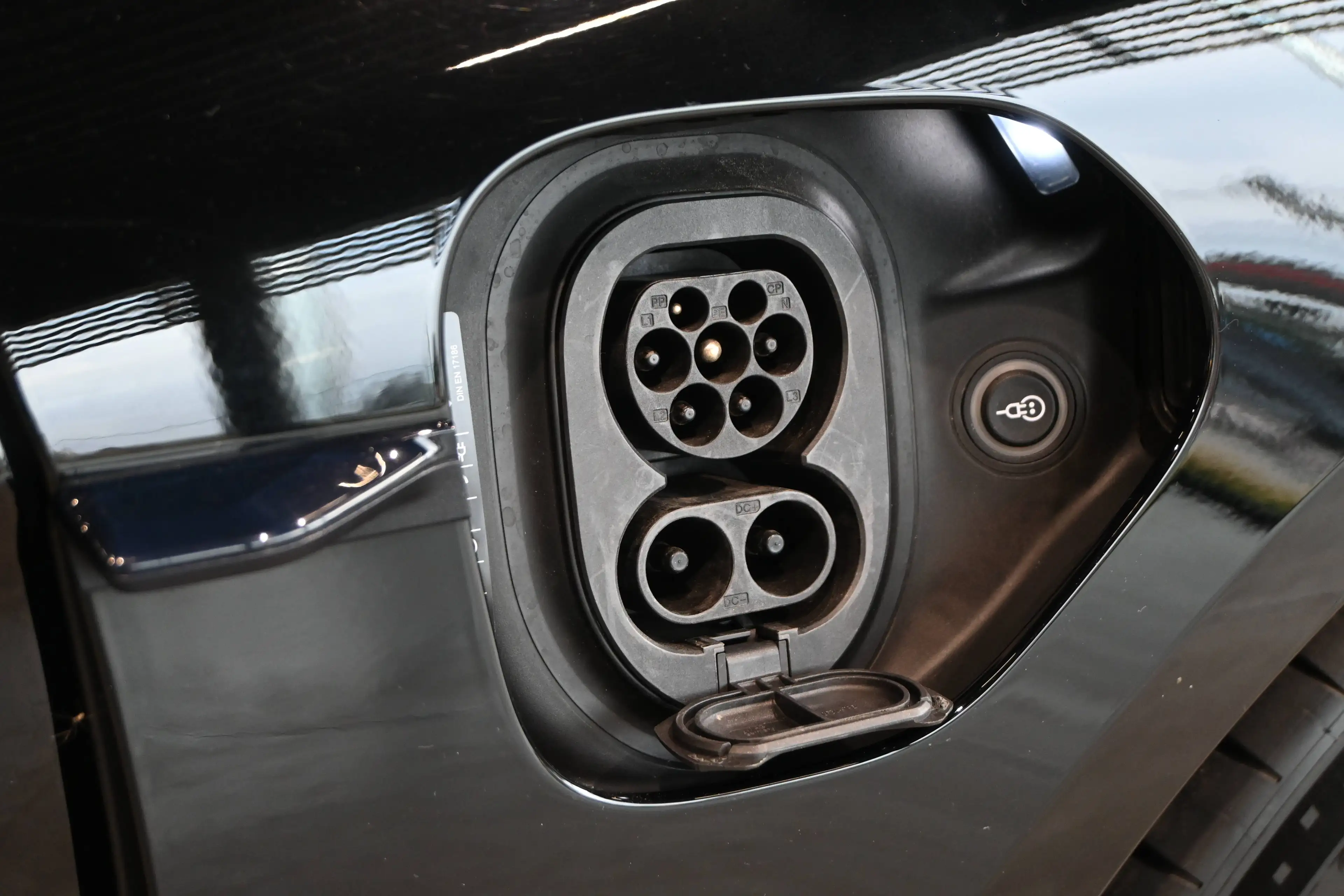 Porsche Taycan Sport Turismo **LED/PANO/360°/MEMORY/ACC/CHRONO** — photo 48