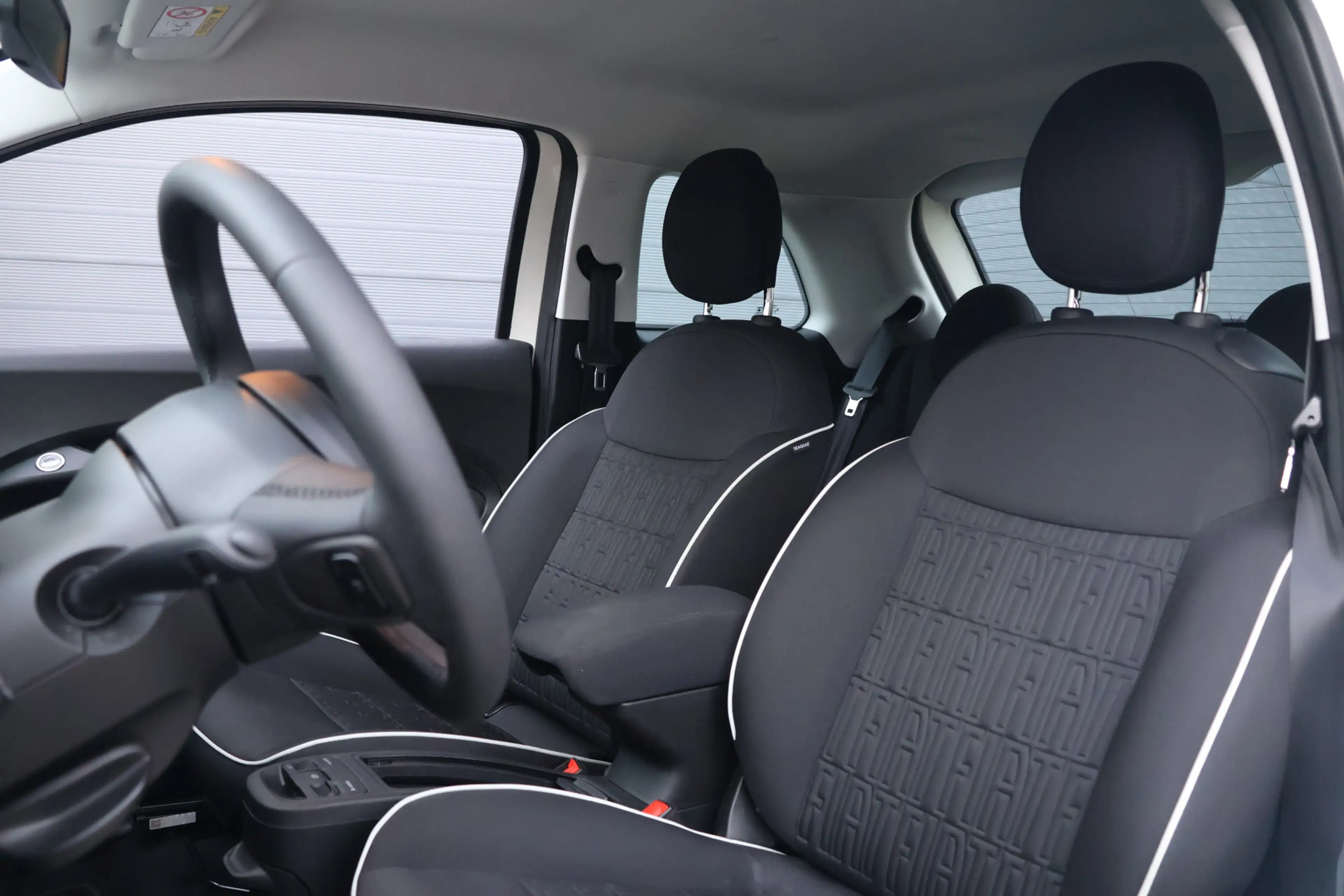 Fiat 500 Urban 42 kWh Keyless/Stoelverw/CarPlay/Camera/15" — photo 6