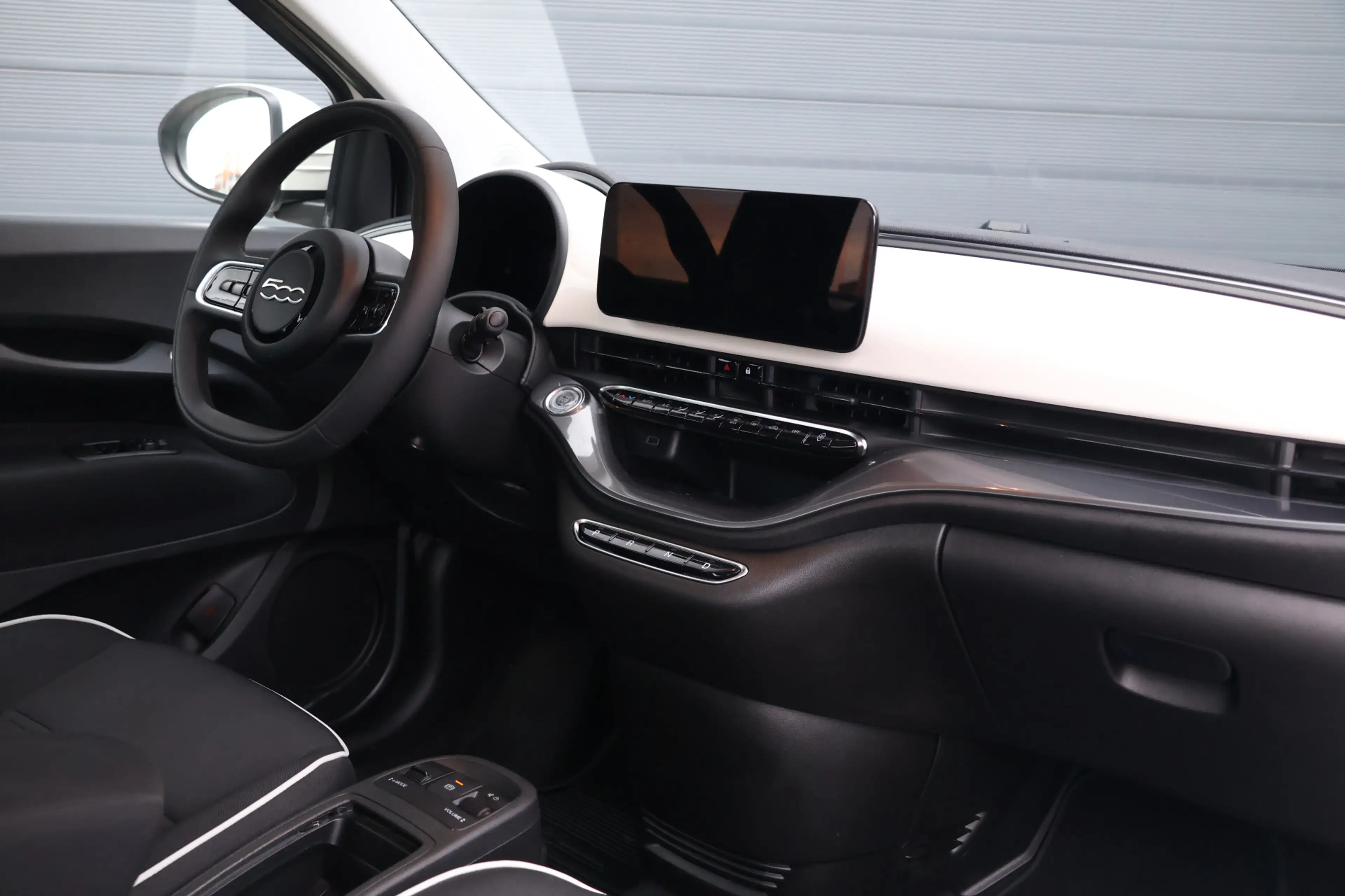 Fiat 500 Urban 42 kWh Keyless/Stoelverw/CarPlay/Camera/15" — photo 13