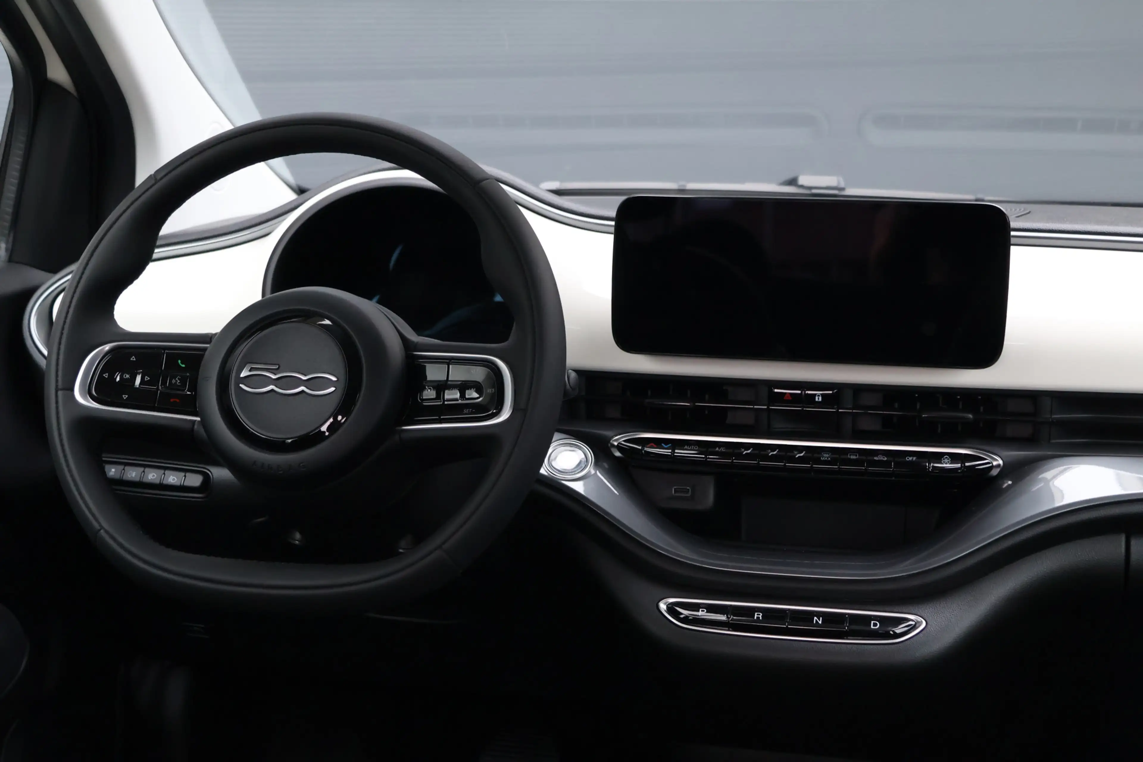 Fiat 500 Urban 42 kWh Keyless/Stoelverw/CarPlay/Camera/15" — photo 7