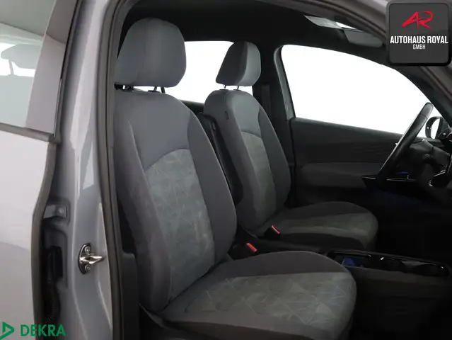 Volkswagen Id.3 view 10