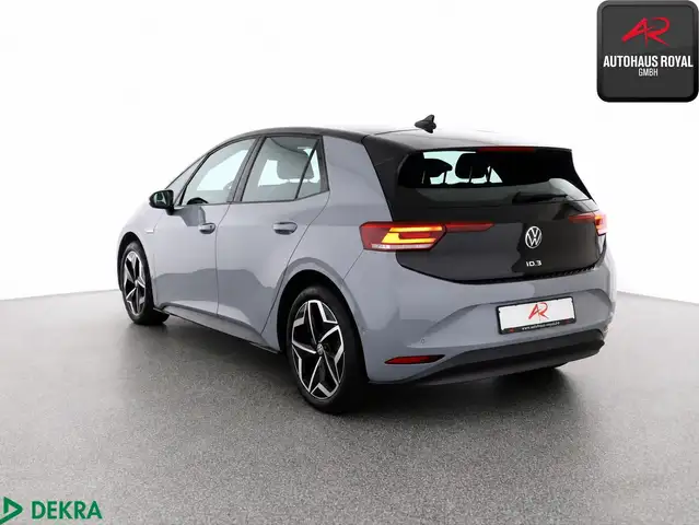 Volkswagen Id.3 view 2