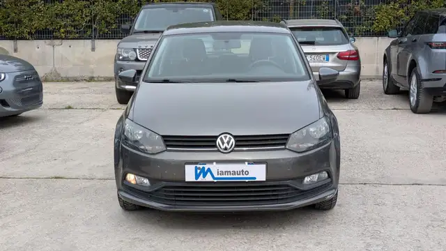 Volkswagen Polo view 2