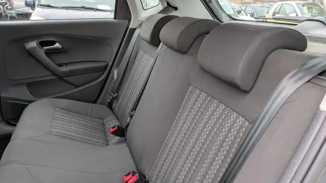 Volkswagen Polo view 13